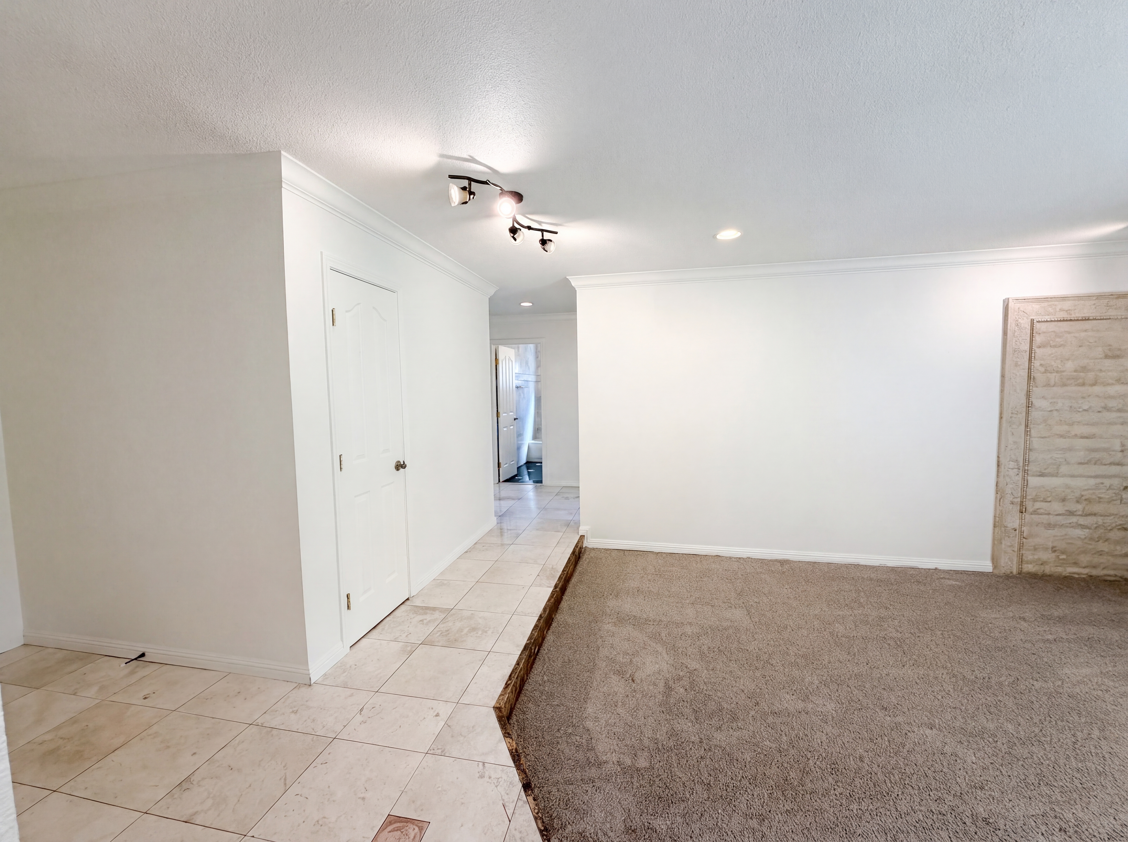 Photo 11 of 23 of 9534 Brakeman Ct, Sacramento, CA