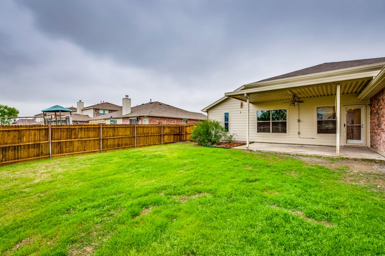 Photo 6 of 28 - 420 Ame Ln, Royse City, TX 75189