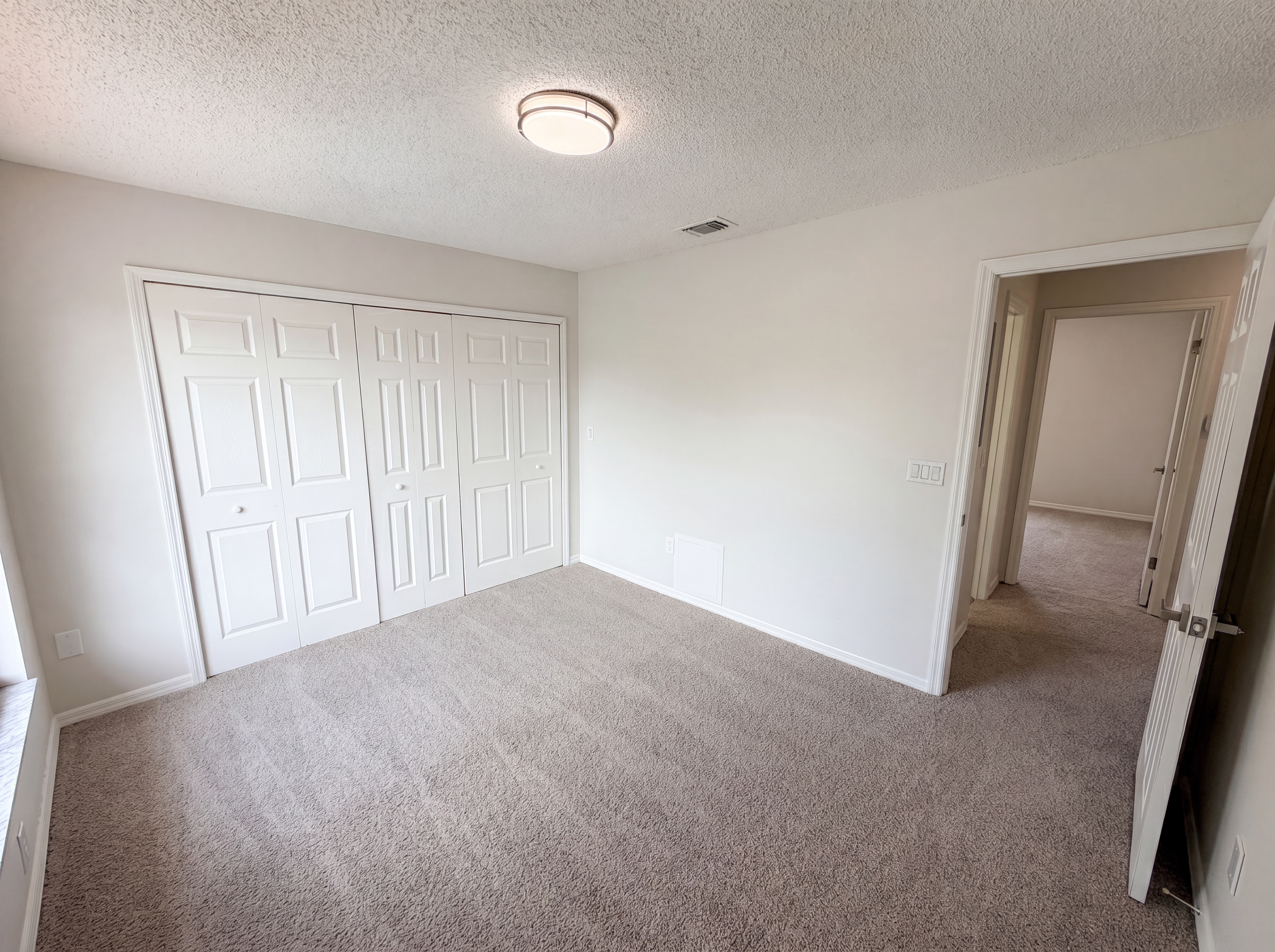 Photo 14 of 24 of 1602 Little Falls Cir, Orlando, FL