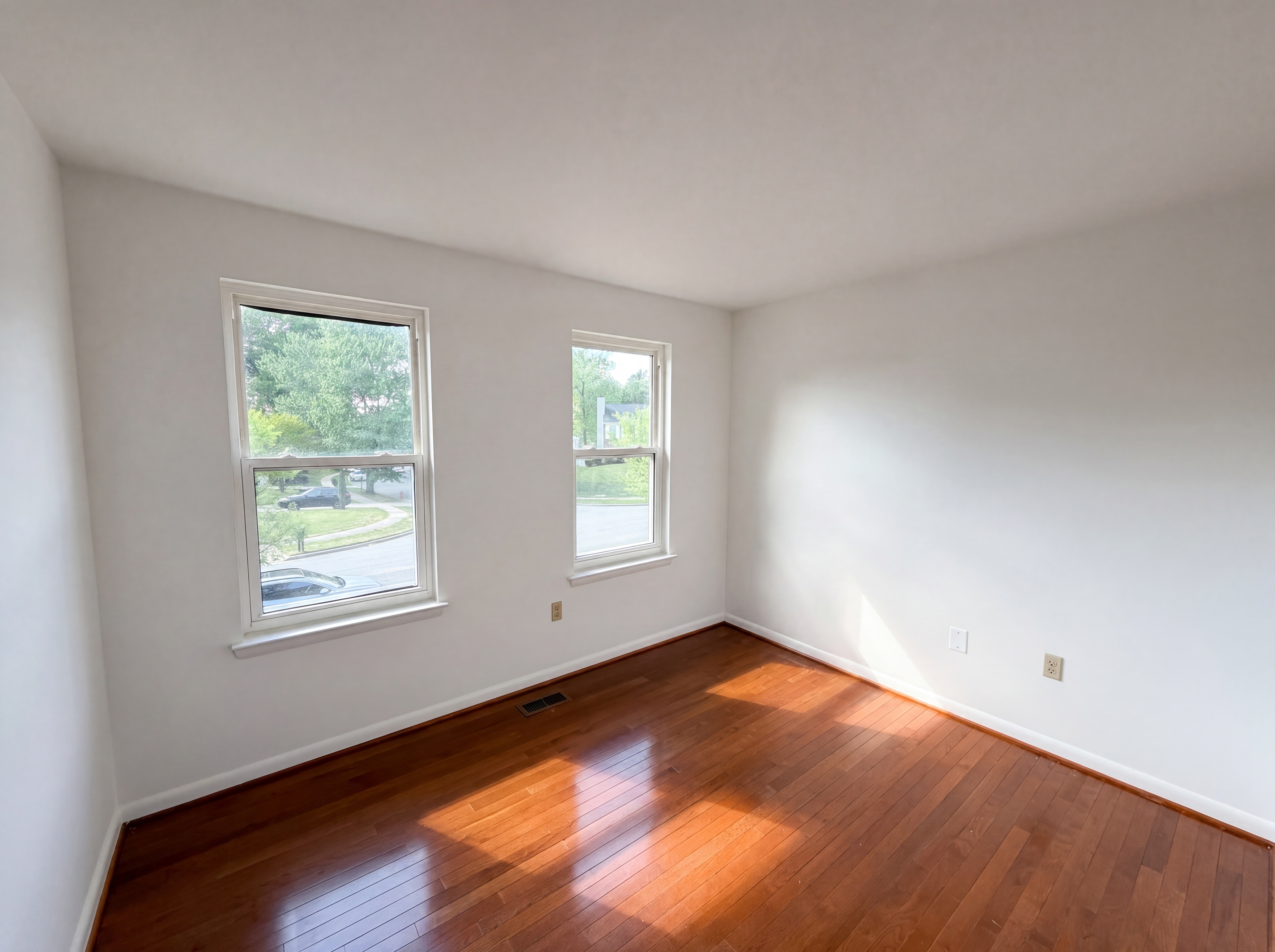 Photo 8 of 19 of 12708 Lampton Ln, Fort Washington, MD