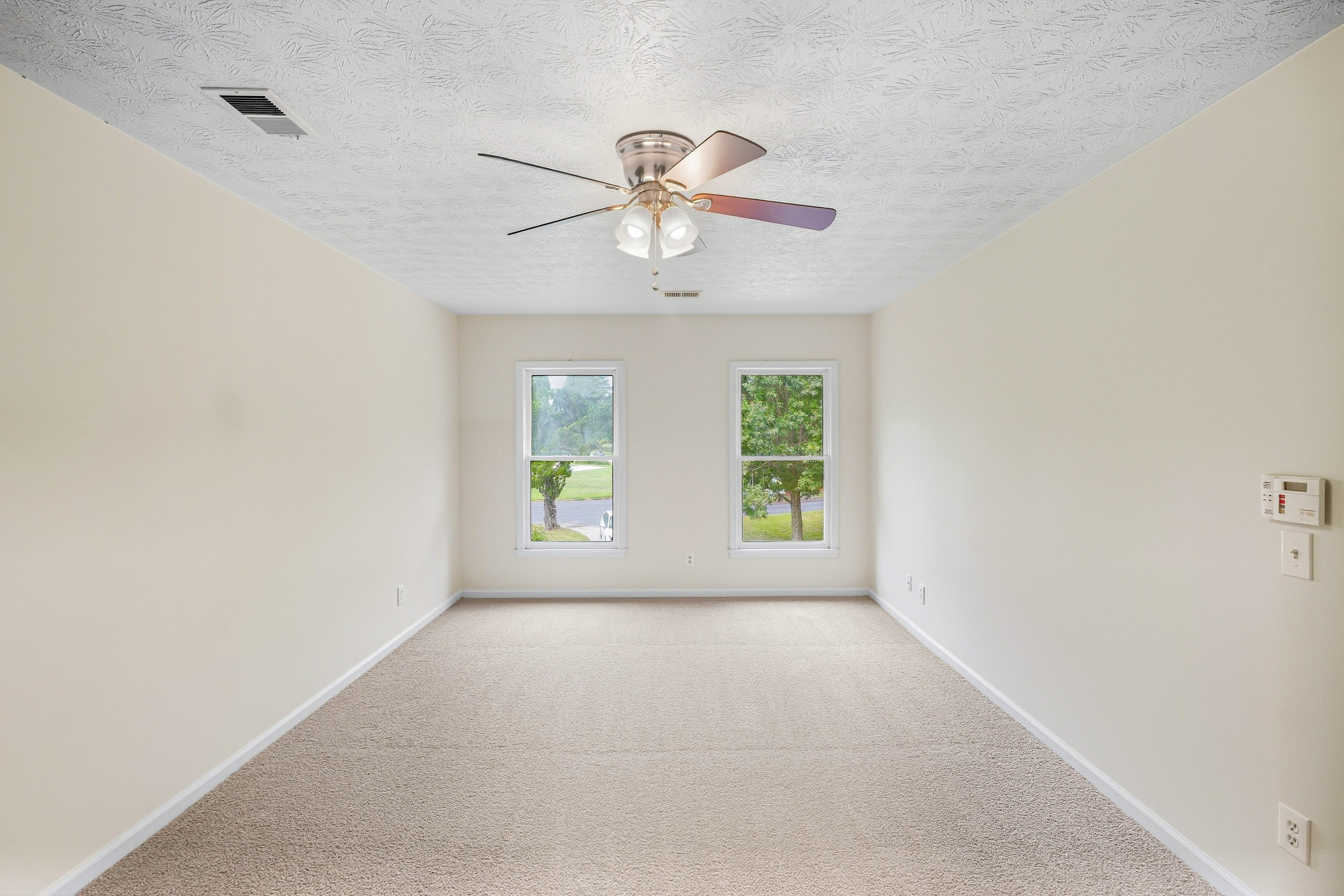 Photo 11 of 50 of 1502 Shoal Creek Dr SW, Conyers, GA