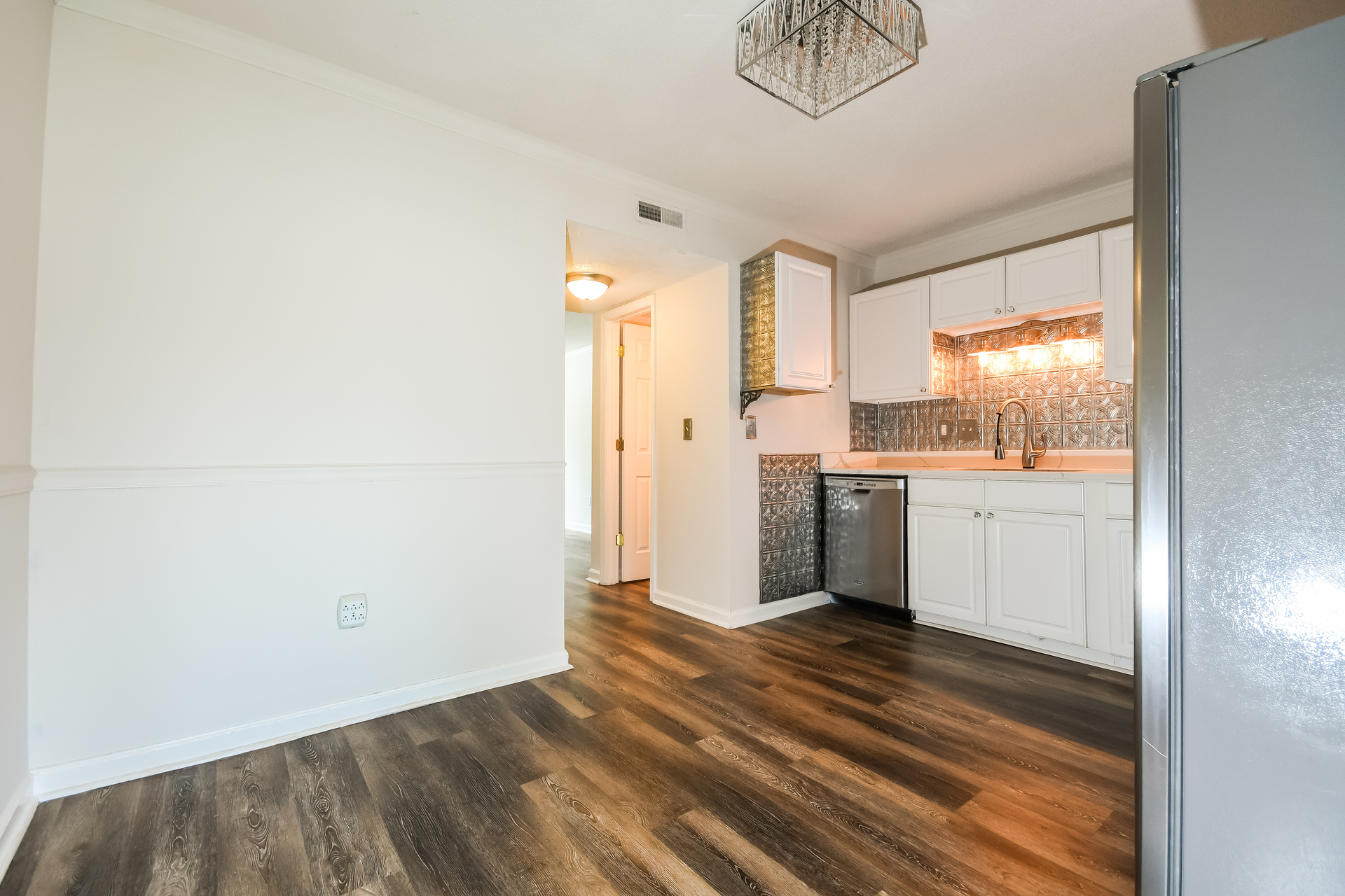 Photo 15 of 21 of 1810 Mepkin Rd, Charleston, SC