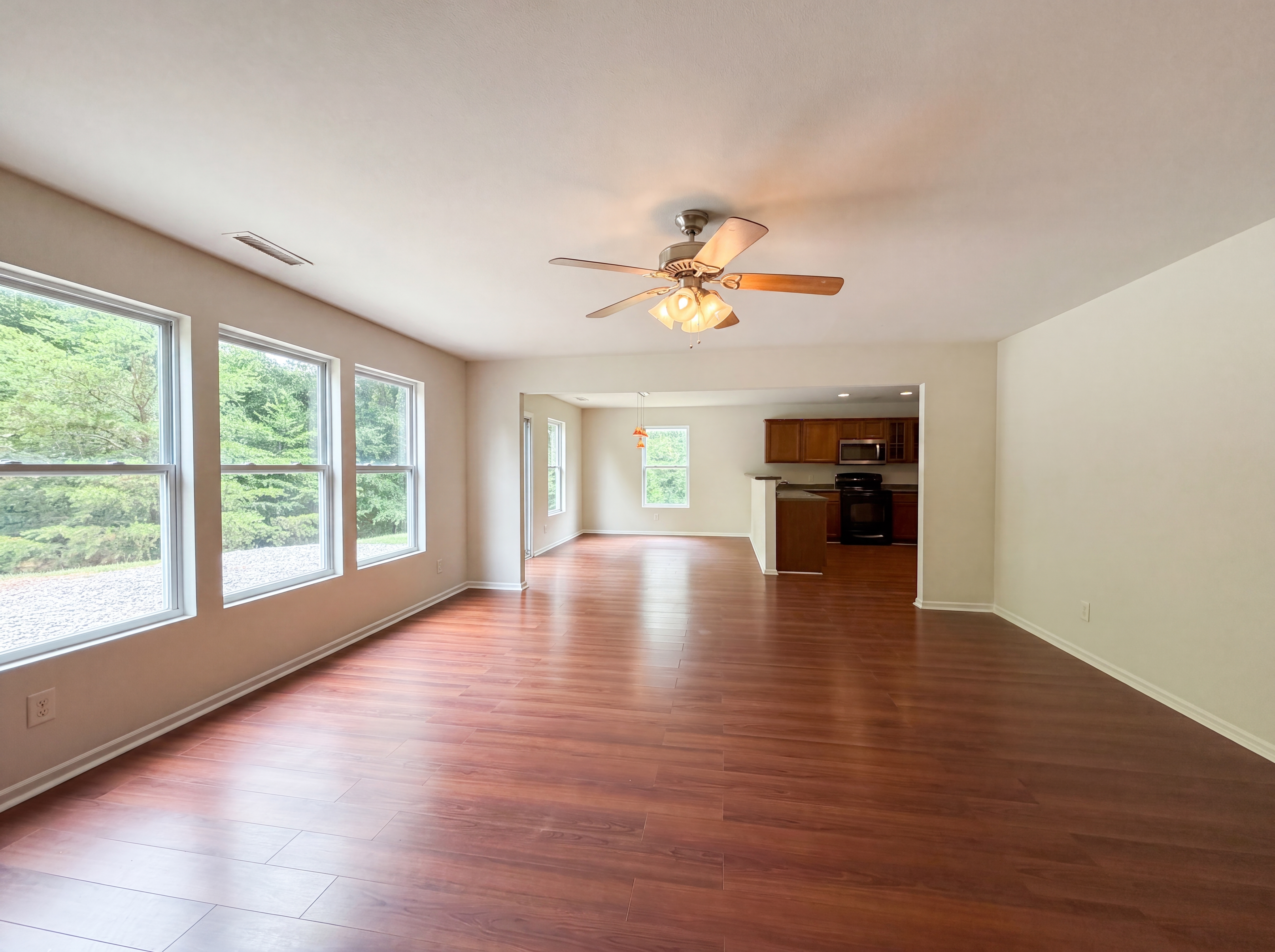Photo 6 of 25 of 382 Kendall Dr, Winston Salem, NC