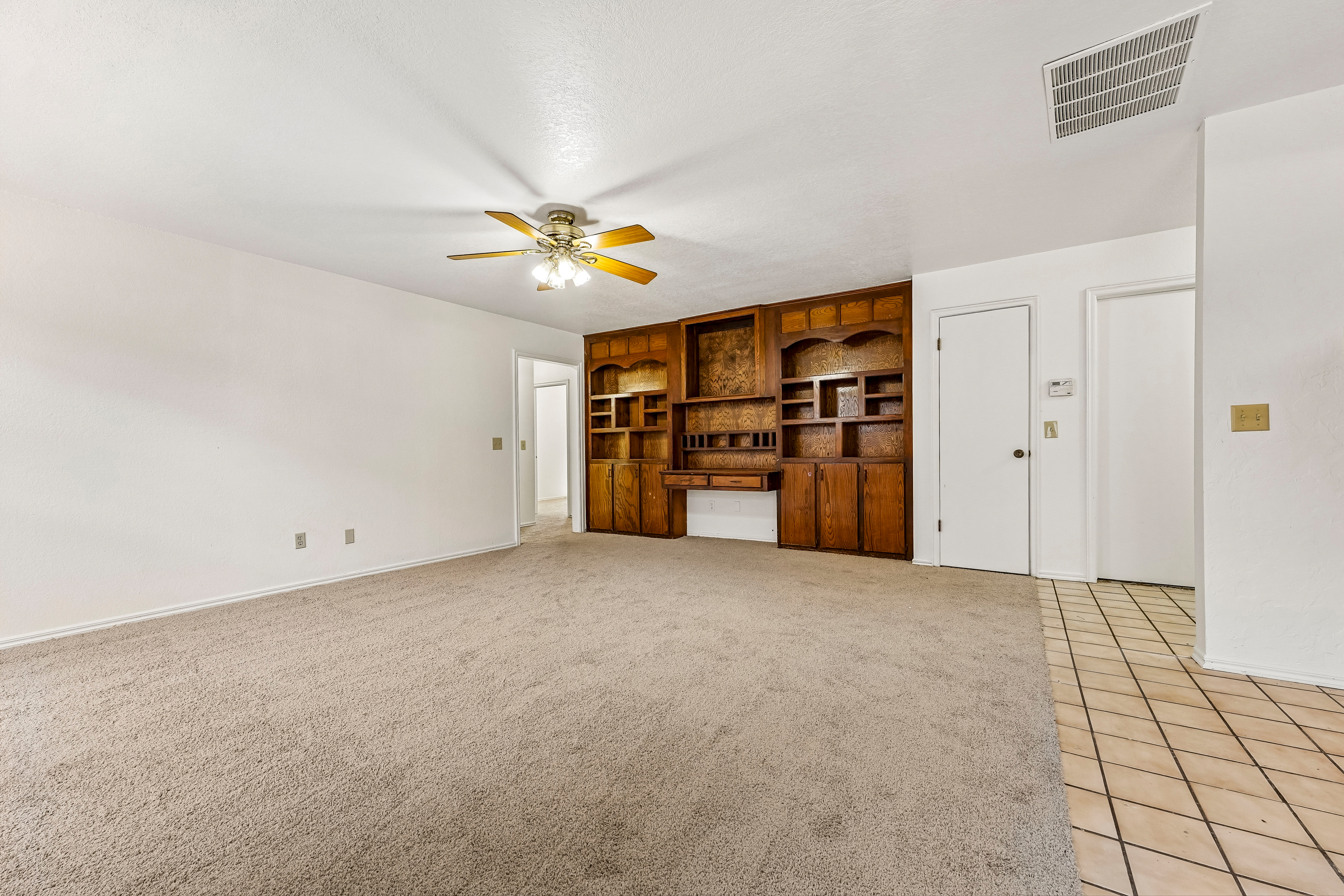 Photo 10 of 25 of 204 W Wayne St, Edmond, OK