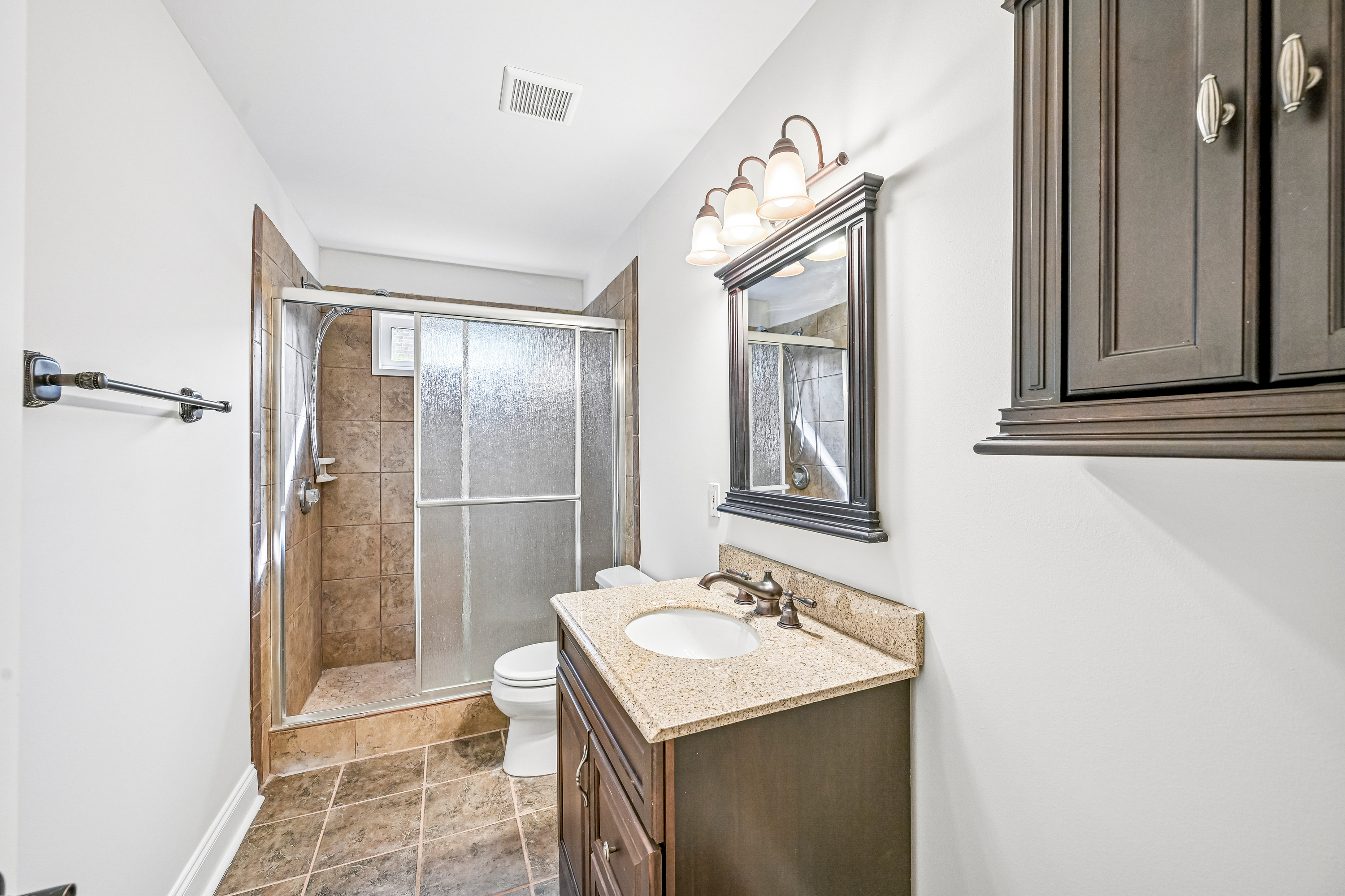 Photo 40 of 59 of 3250 Camellia Ln, Suwanee, GA