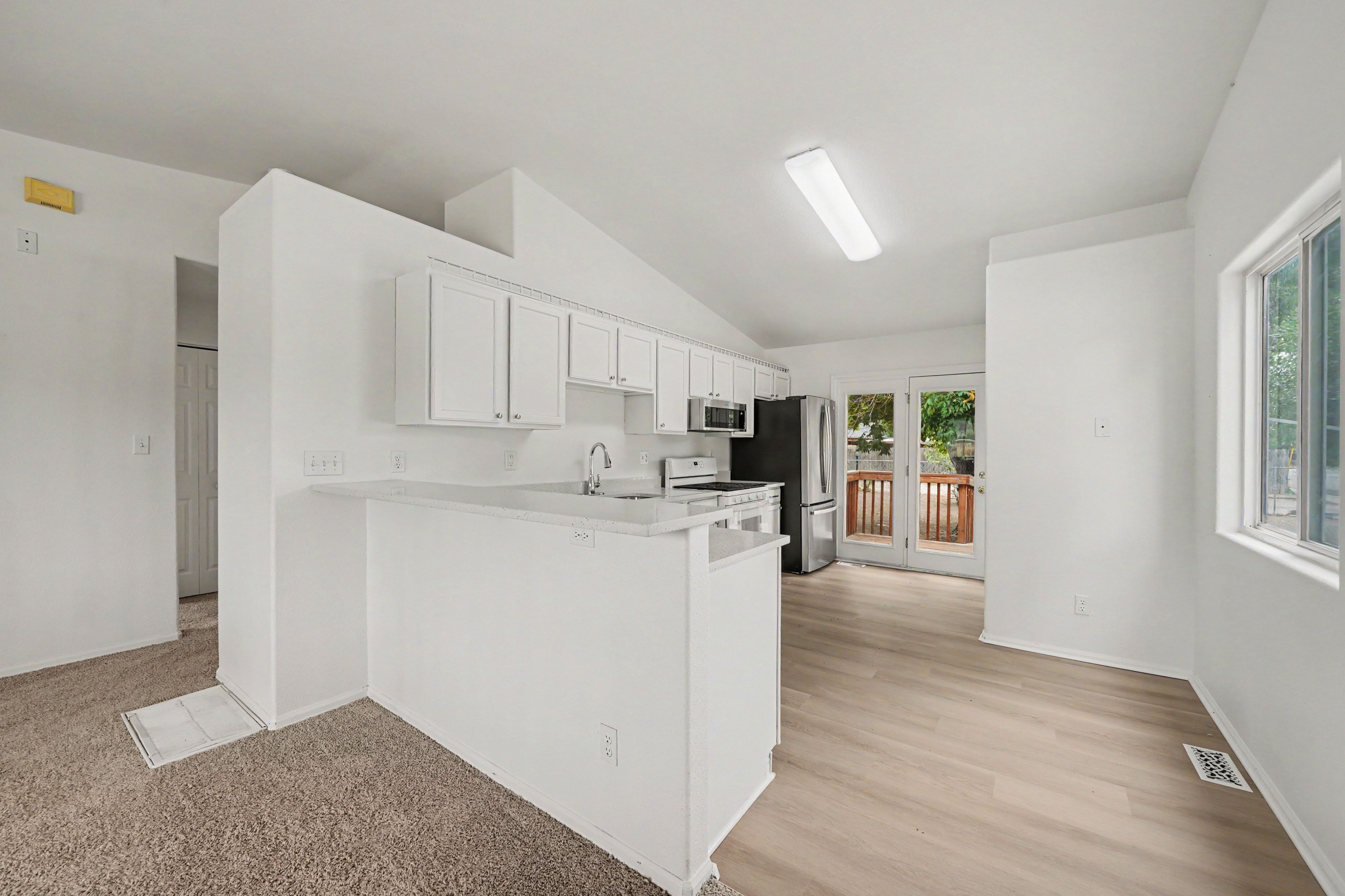 Photo 6 of 15 of 1002 Catalpa St, Pueblo, CO