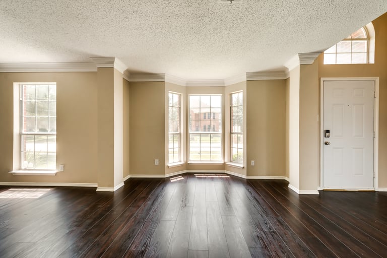 Photo 17 of 35 - 7501 Euclid Dr, Rowlett, TX 75089