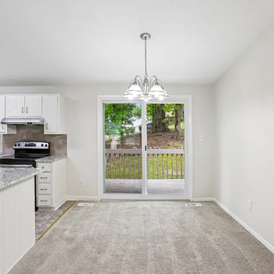 Property photo 3 of 3020 Forestside Ln