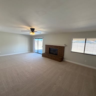 Property photo 3 of 4380 Flightwood Cir