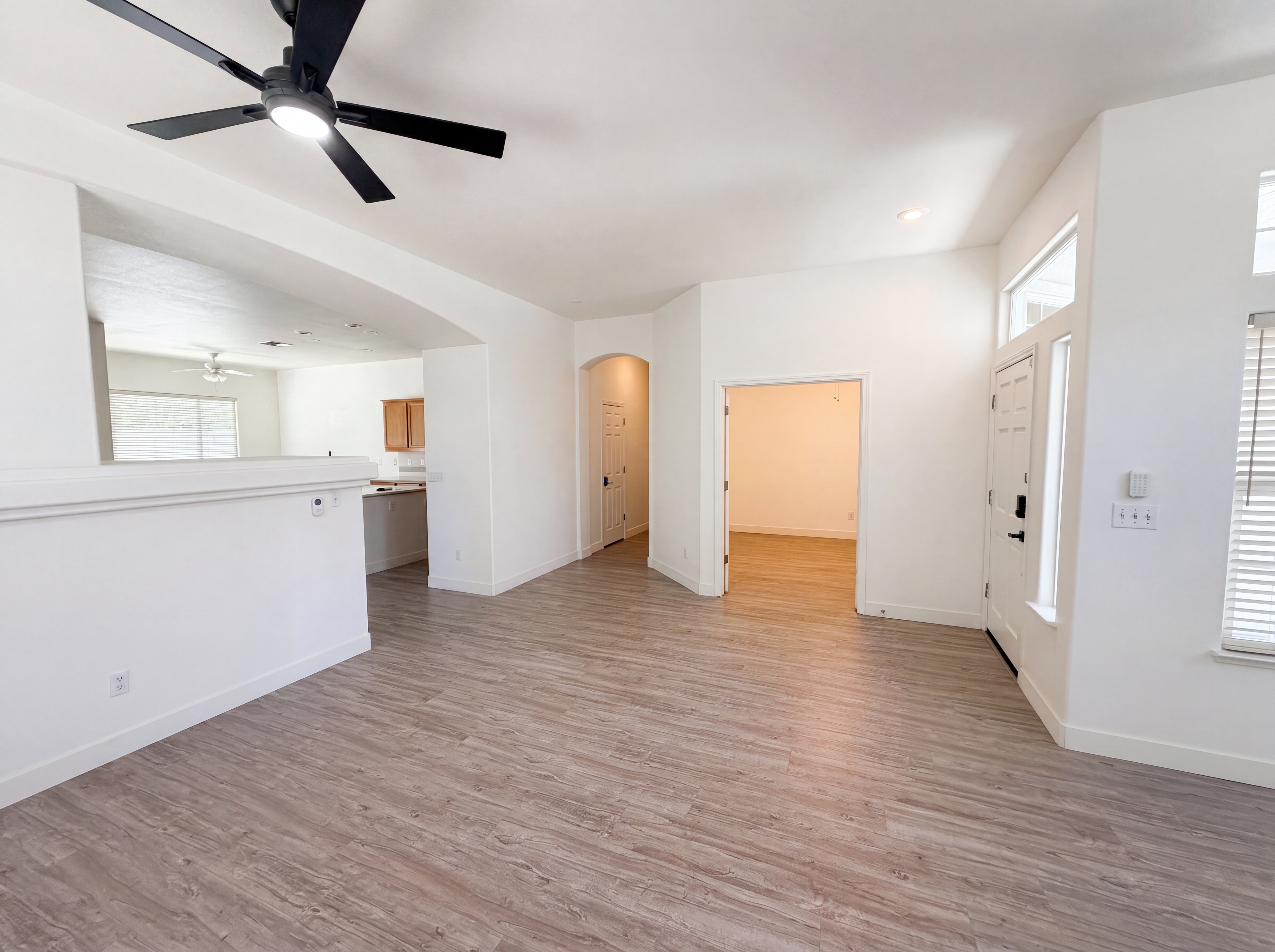 Photo 6 of 28 of 3309 Mokelumne Ct, Modesto, CA