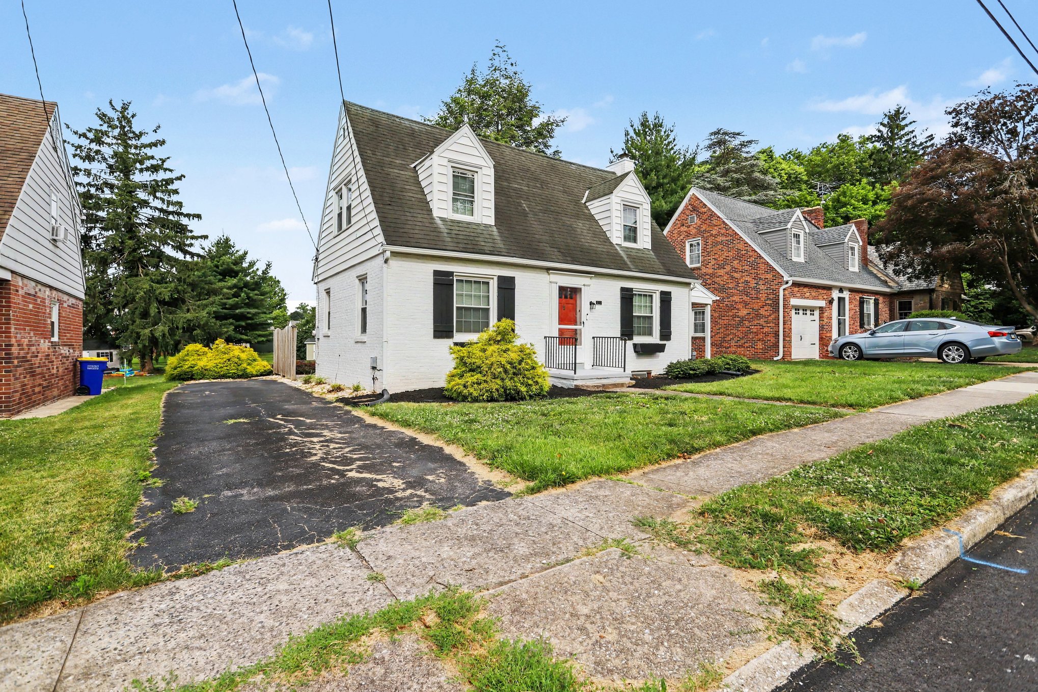 Photo 2 of 21 of 218 N Gotwalt St, York, PA