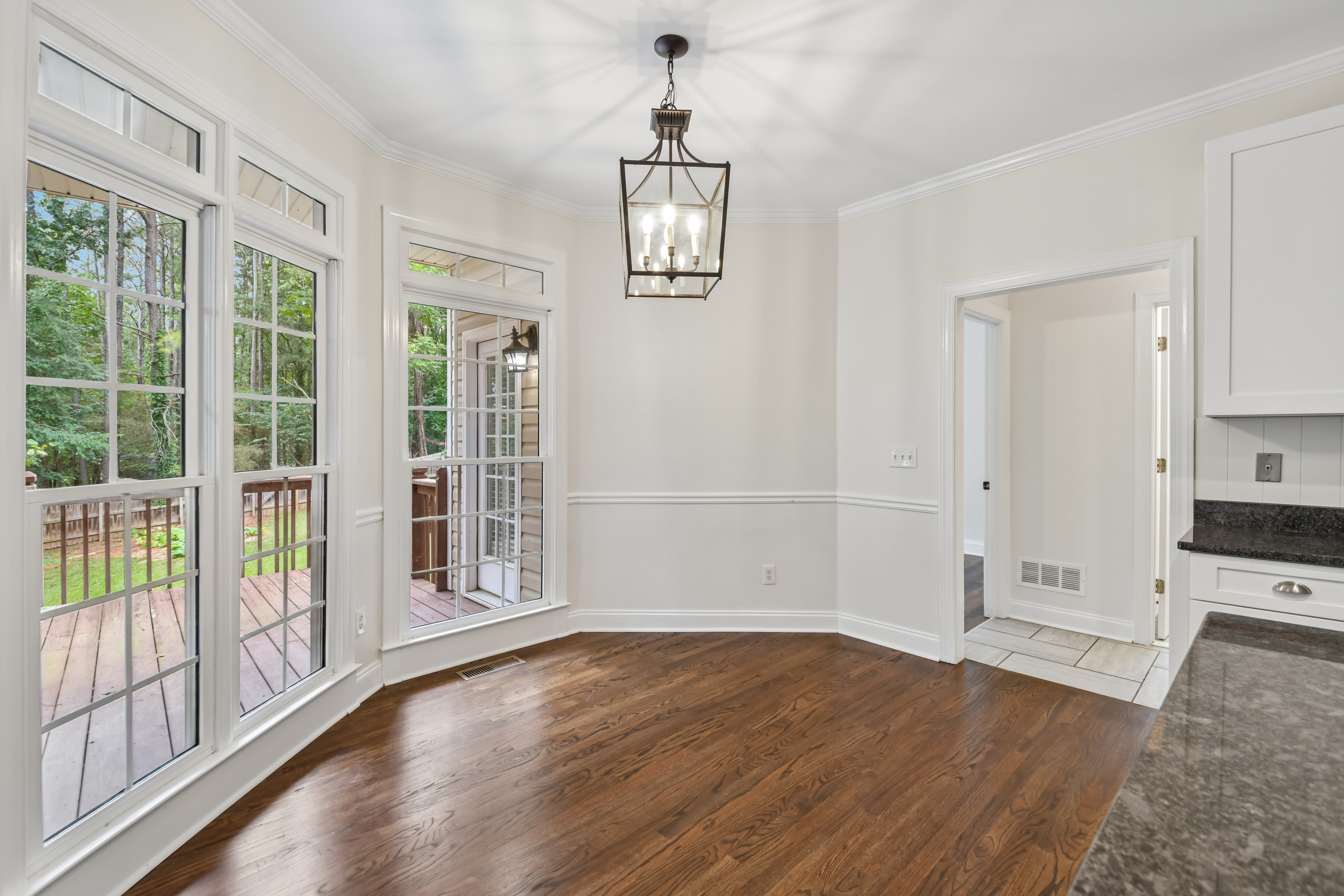 Photo 20 of 56 of 2298 Camden Dr SW, Marietta, GA