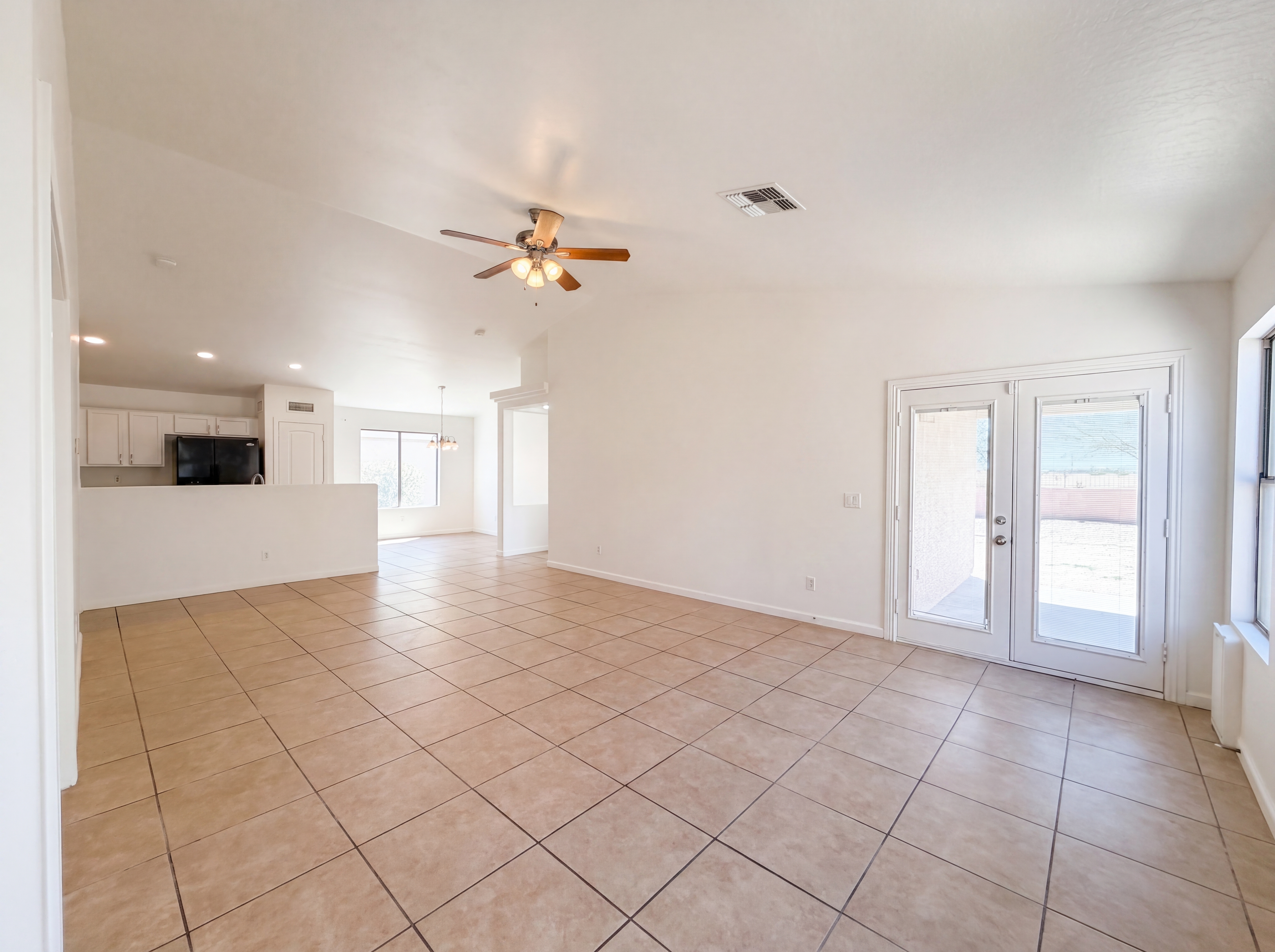 Photo 3 of 24 of 2059 N St Francis Pl, Casa Grande, AZ