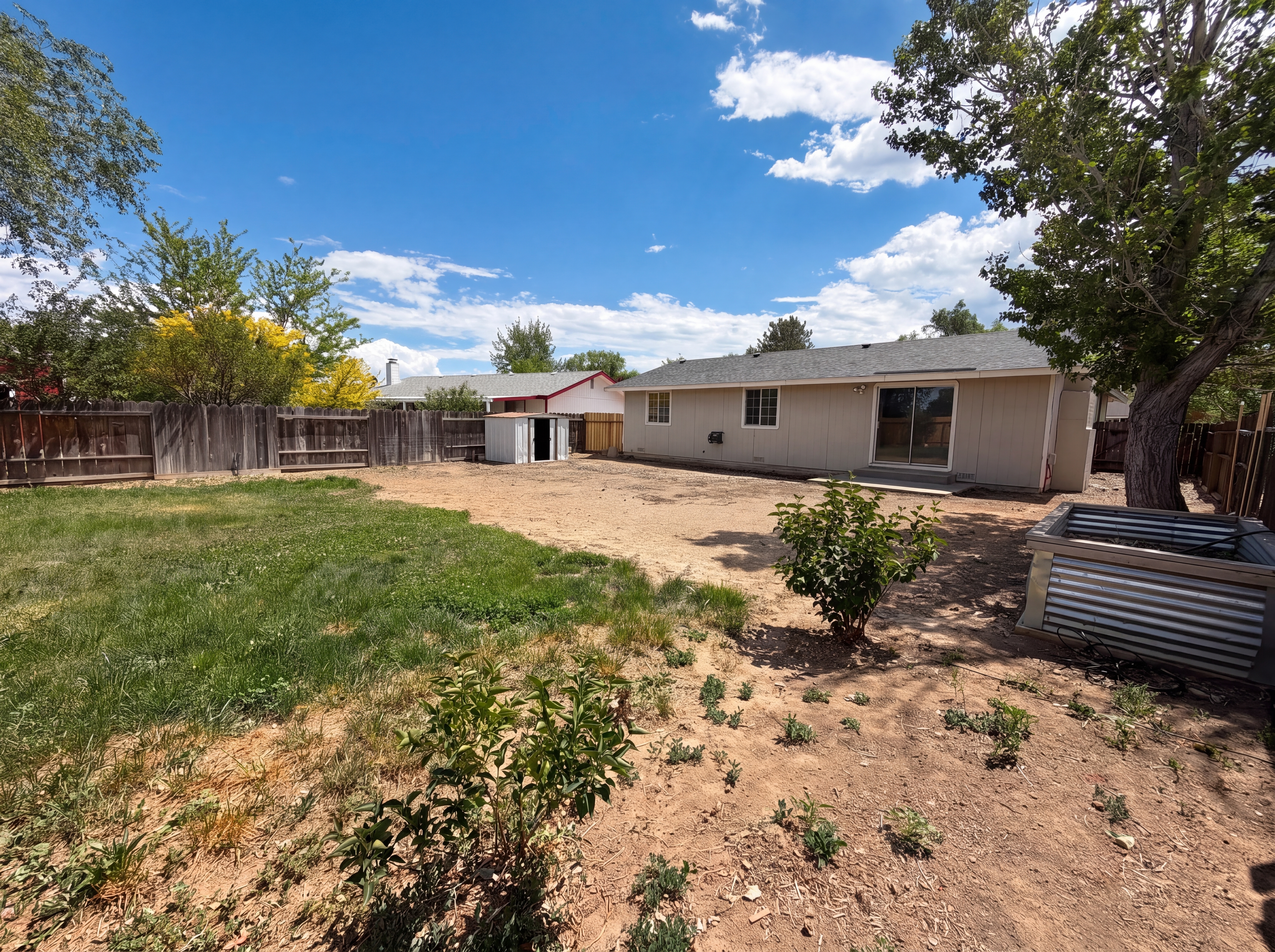 Photo 5 of 26 of 3325 Somerset Way, Carson City, NV