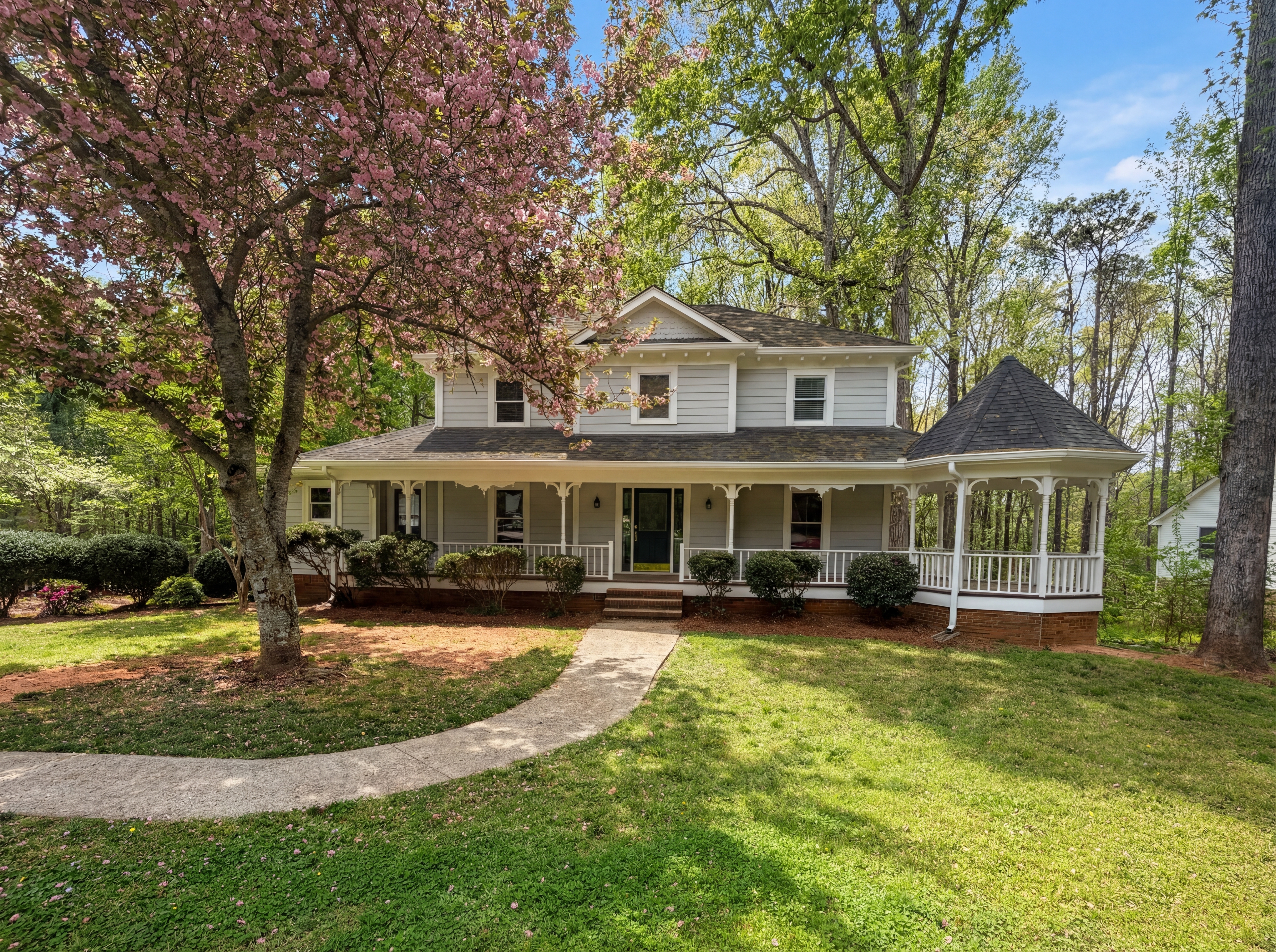 Photo 6 of 31 of 4479 Alpine Ct, Snellville, GA