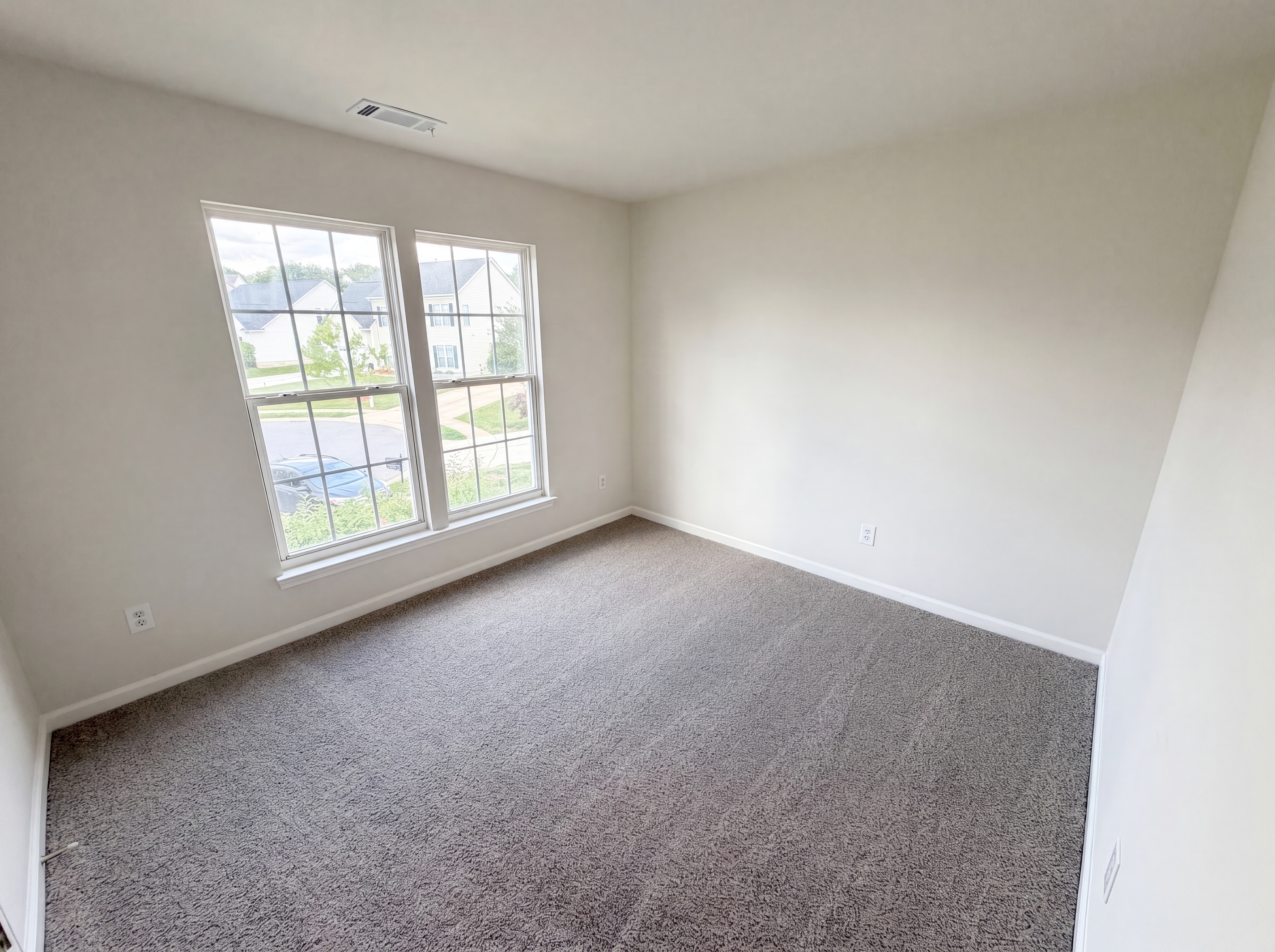 Photo 15 of 25 of 11805 Guildhall Ln, Charlotte, NC