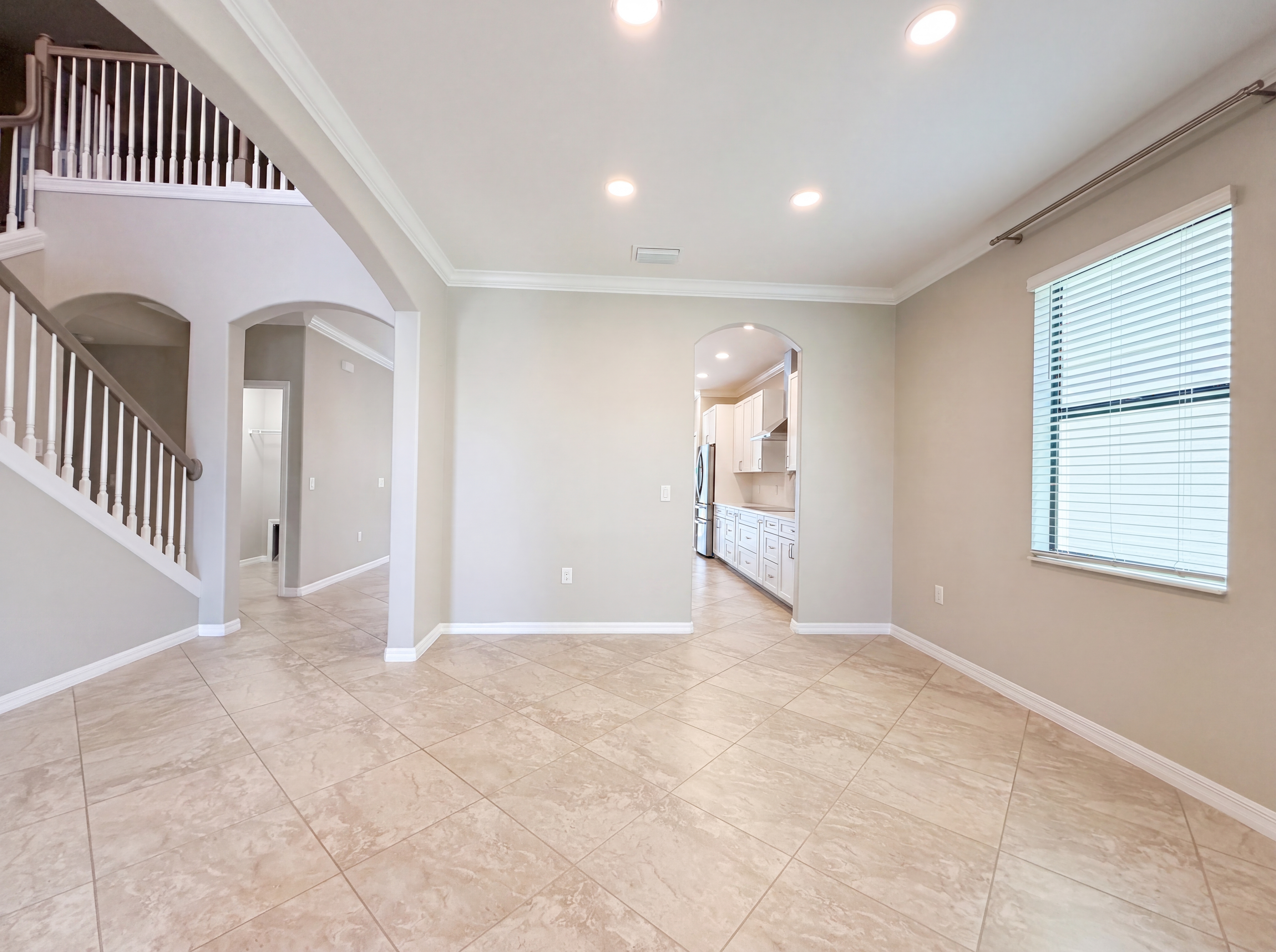 Photo 6 of 45 of 1588 Vizcaya Ln, Naples, FL