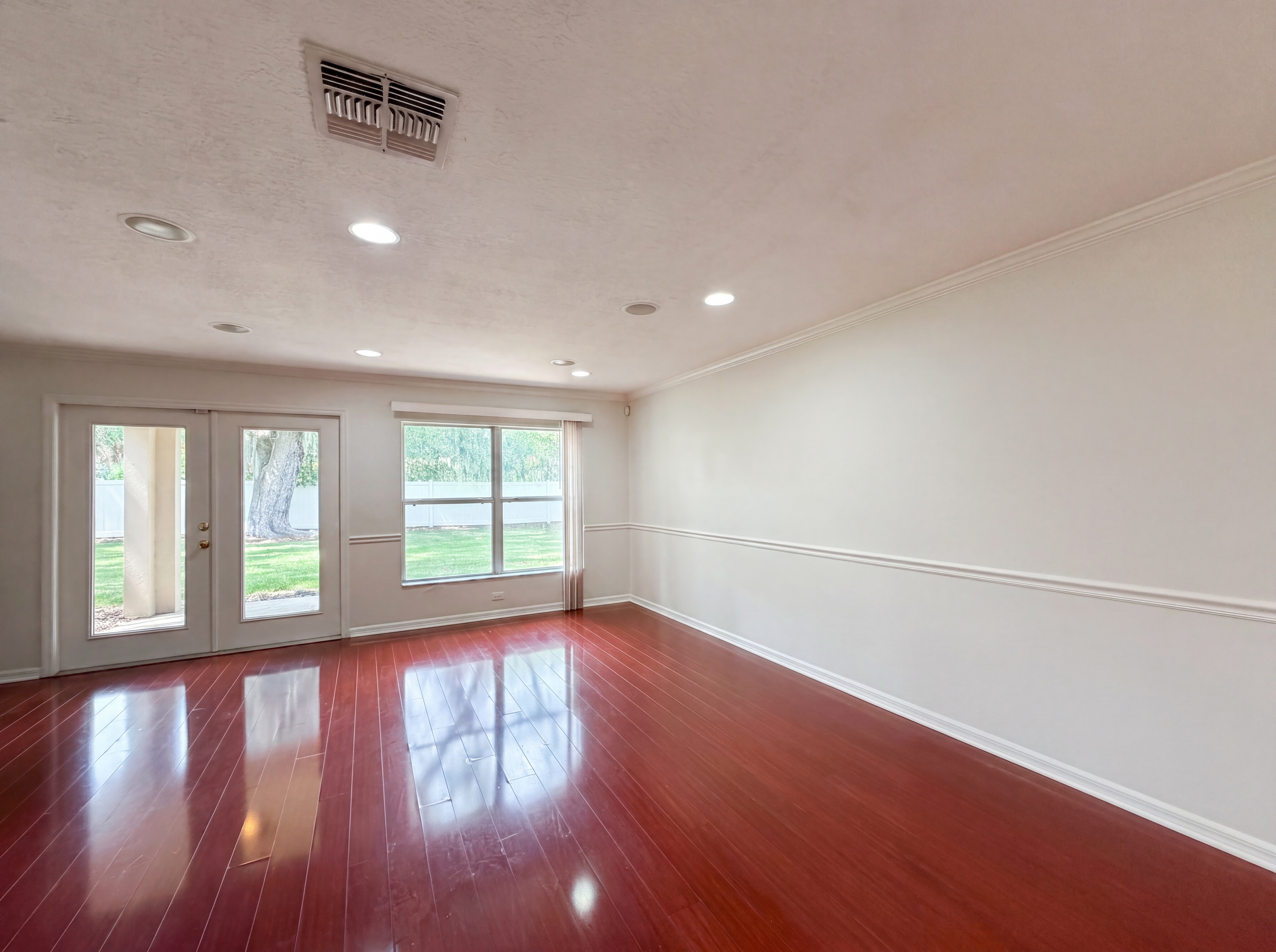 Photo 3 of 26 of 2972 Royal Tuscan Ln, Valrico, FL