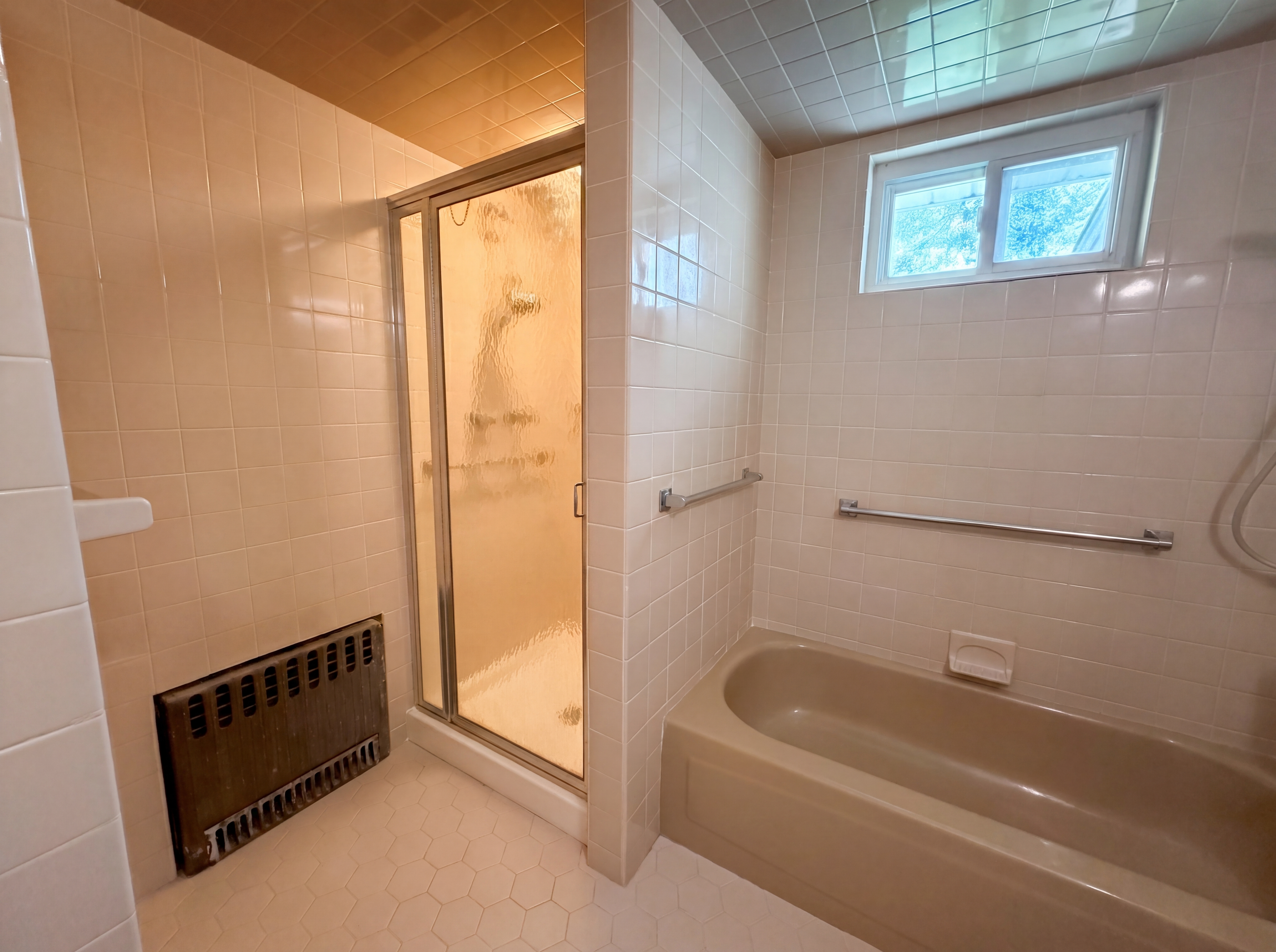 Photo 12 of 42 of 616 River Rd, Teaneck, NJ