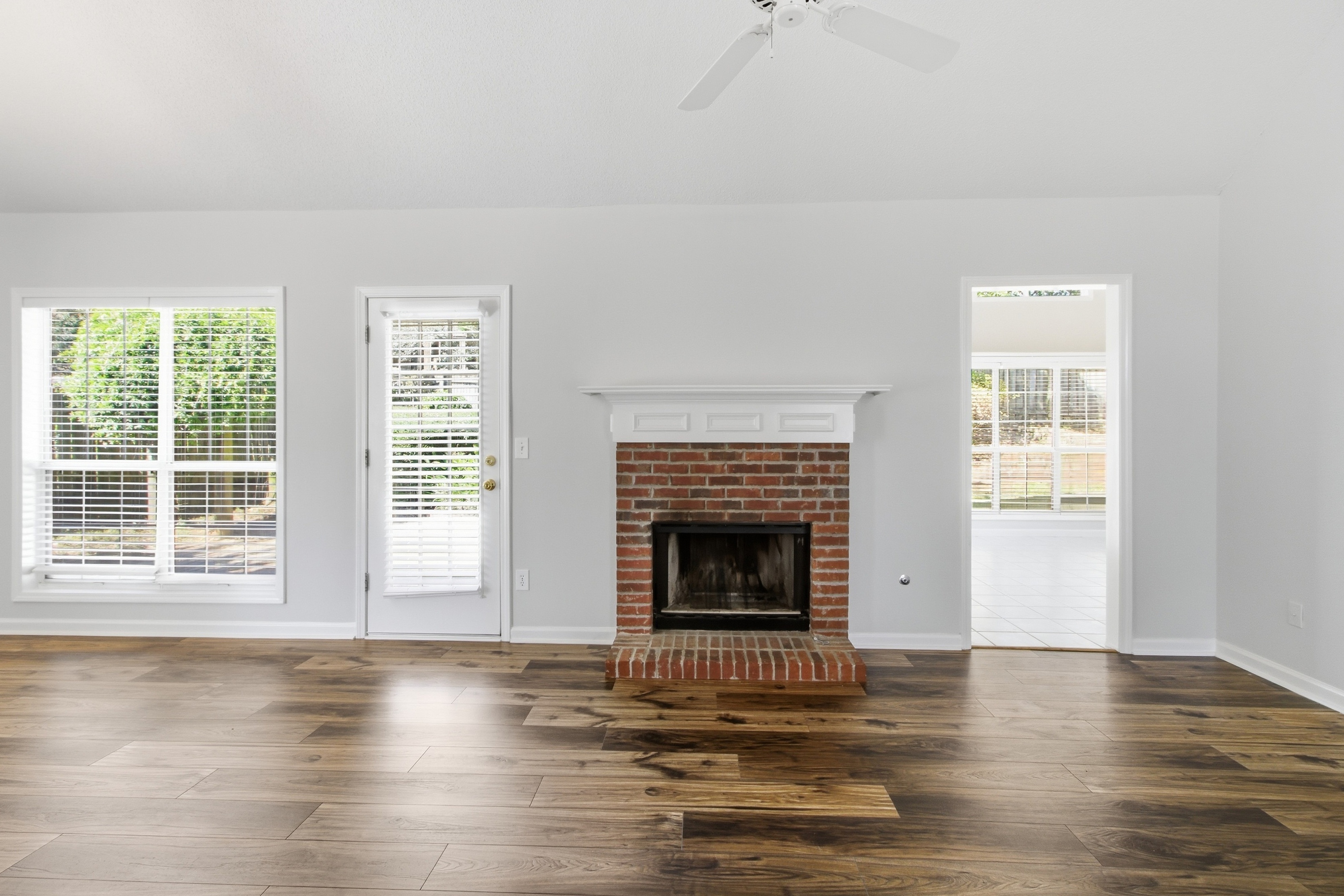 Photo 3 of 28 of 3104 Baker Plantation Ct, Acworth, GA