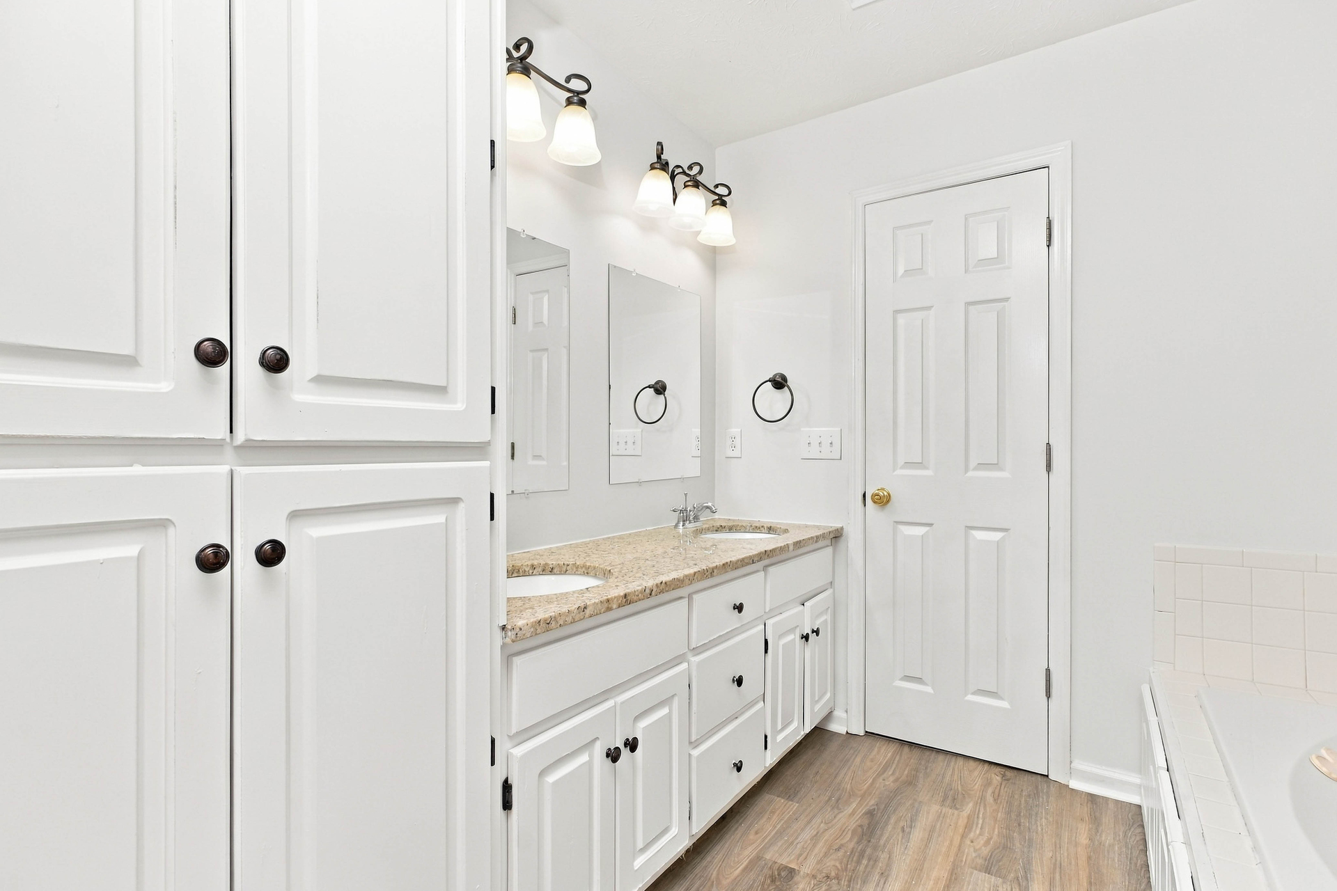 Photo 8 of 21 of 1842 Plantation Creek Rd, Fortson, GA