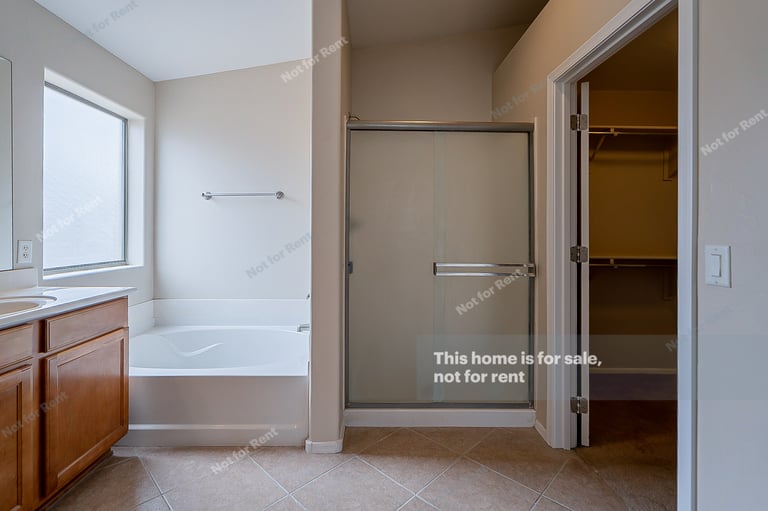 Photo 14 of 17 - 12524 N Stone Ring Dr, Marana, AZ 85653