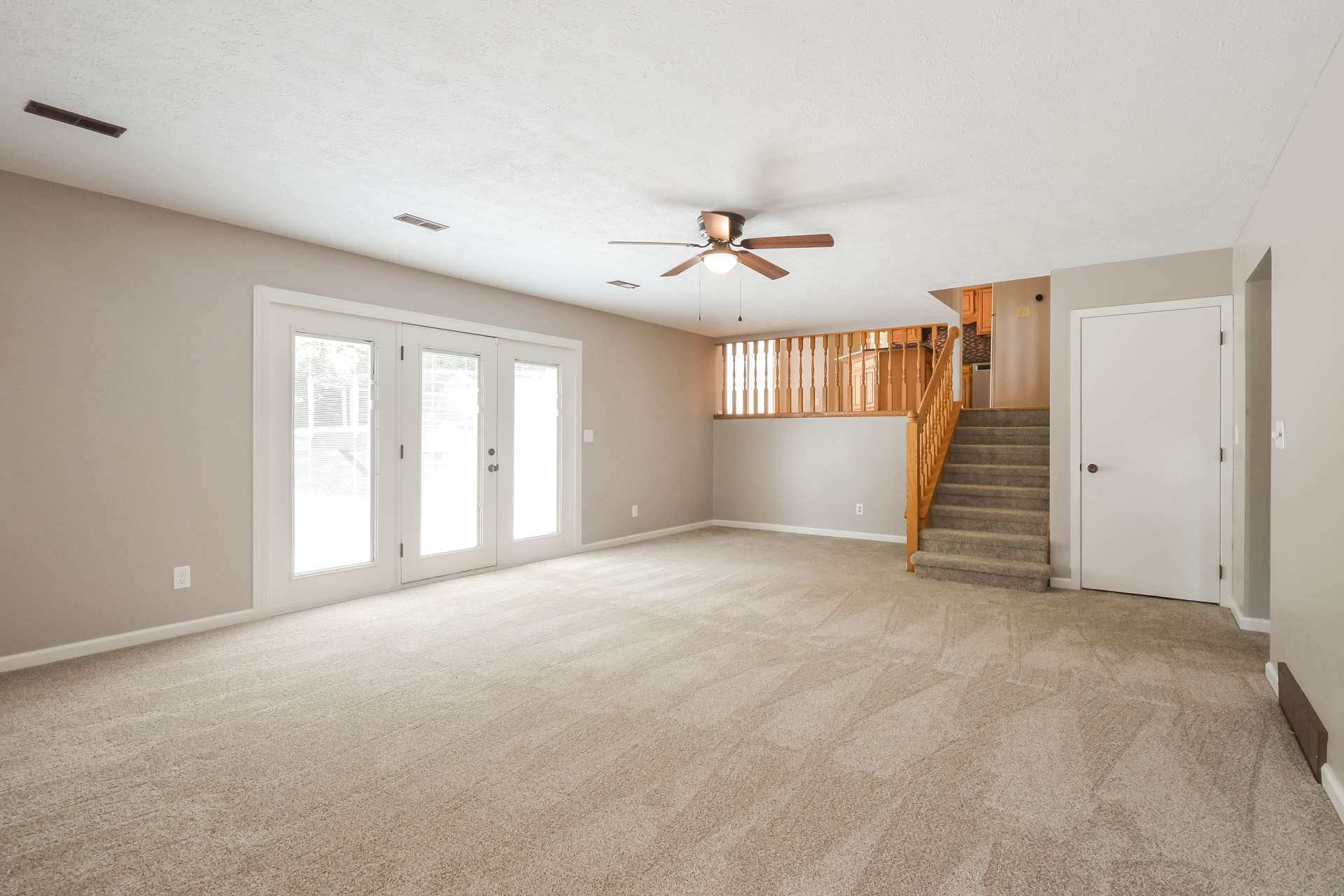 Photo 57 of 79 of 1503 Featherstone Rd, Rockford, IL