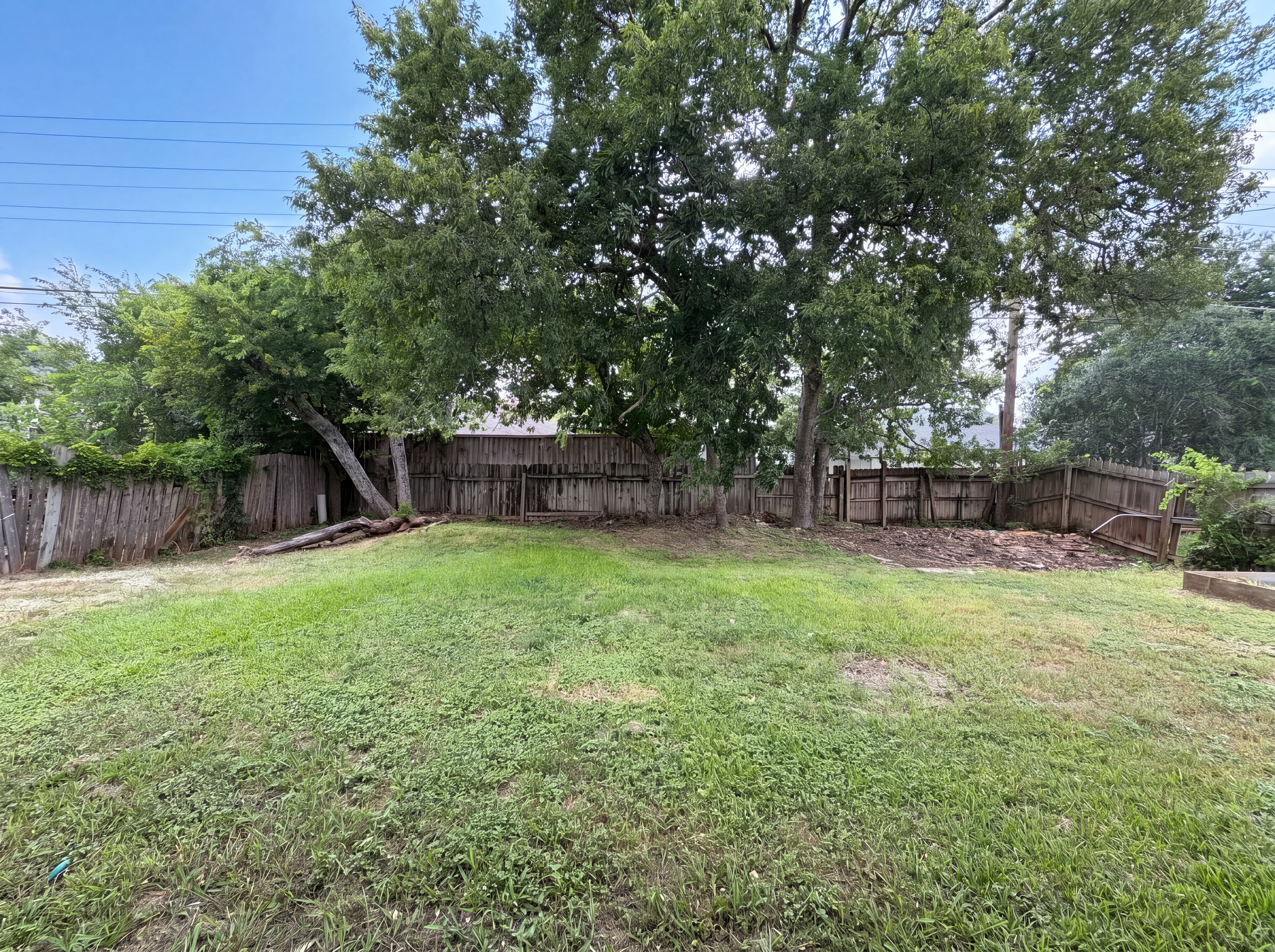 Photo 15 of 16 of 1803 Frontier Trl, Round Rock, TX