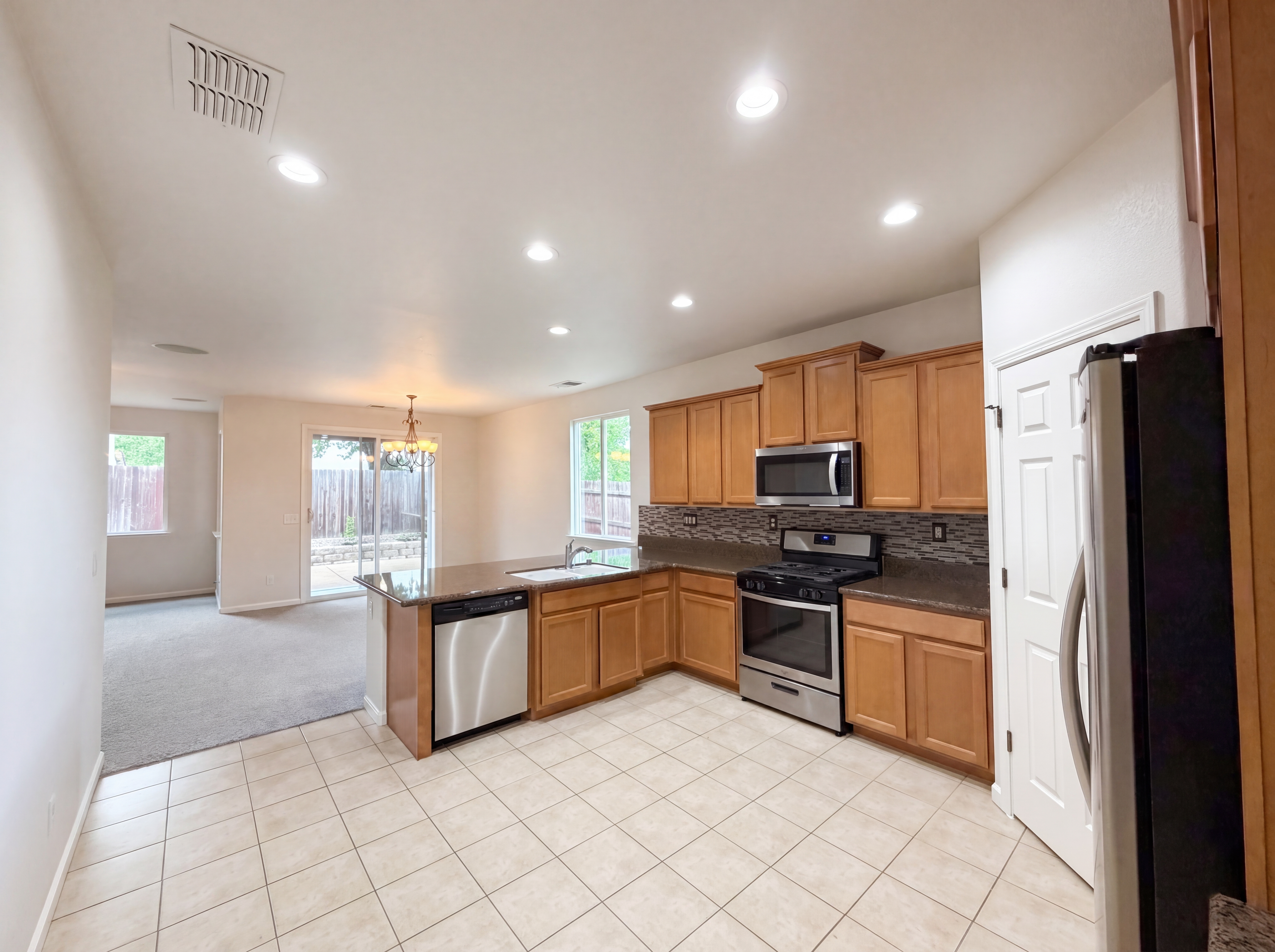 Photo 2 of 43 of 8532 Hawley Way, Elk Grove, CA