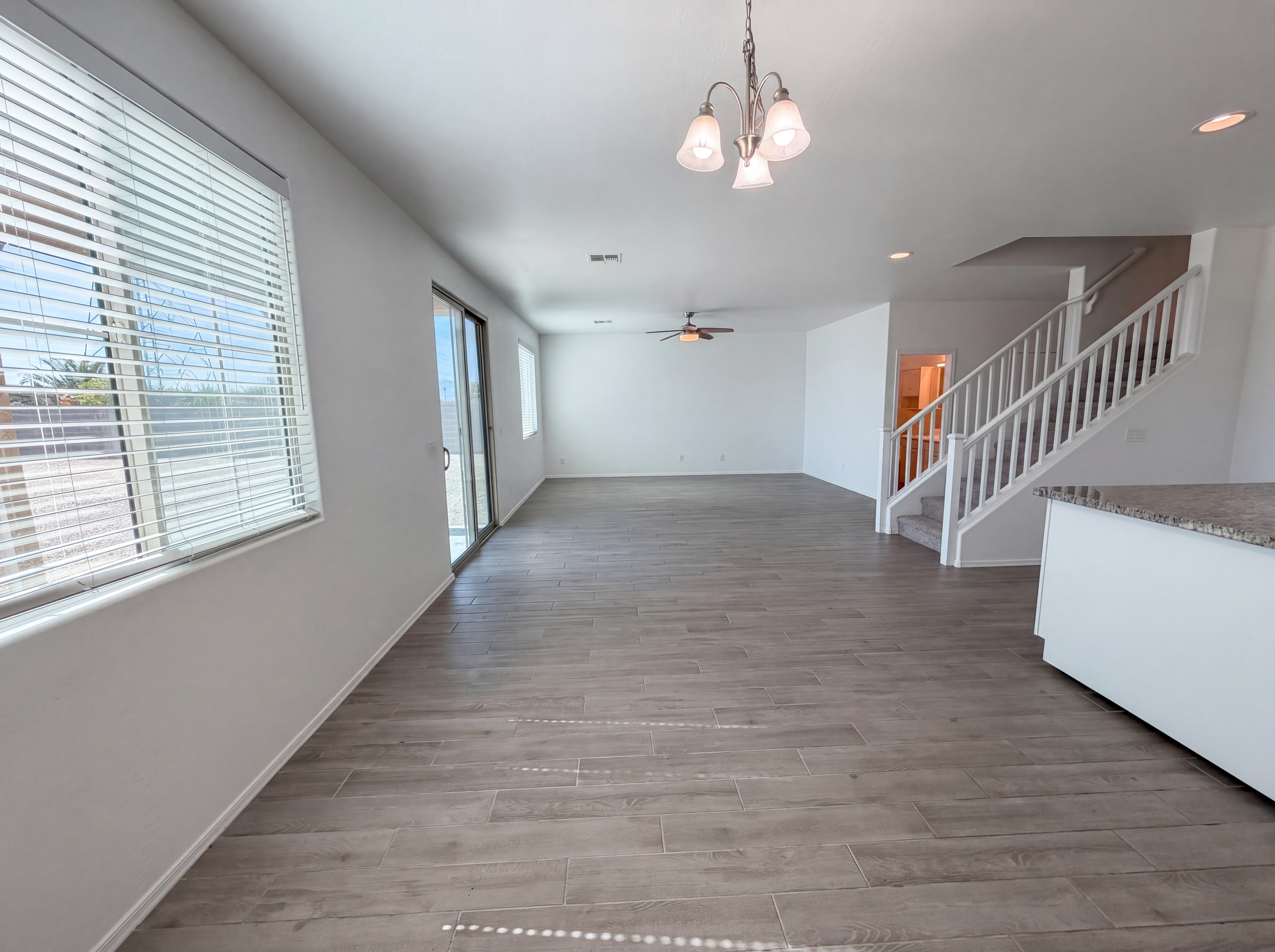 Photo 6 of 38 of 2909 S 121st Dr, Tolleson, AZ