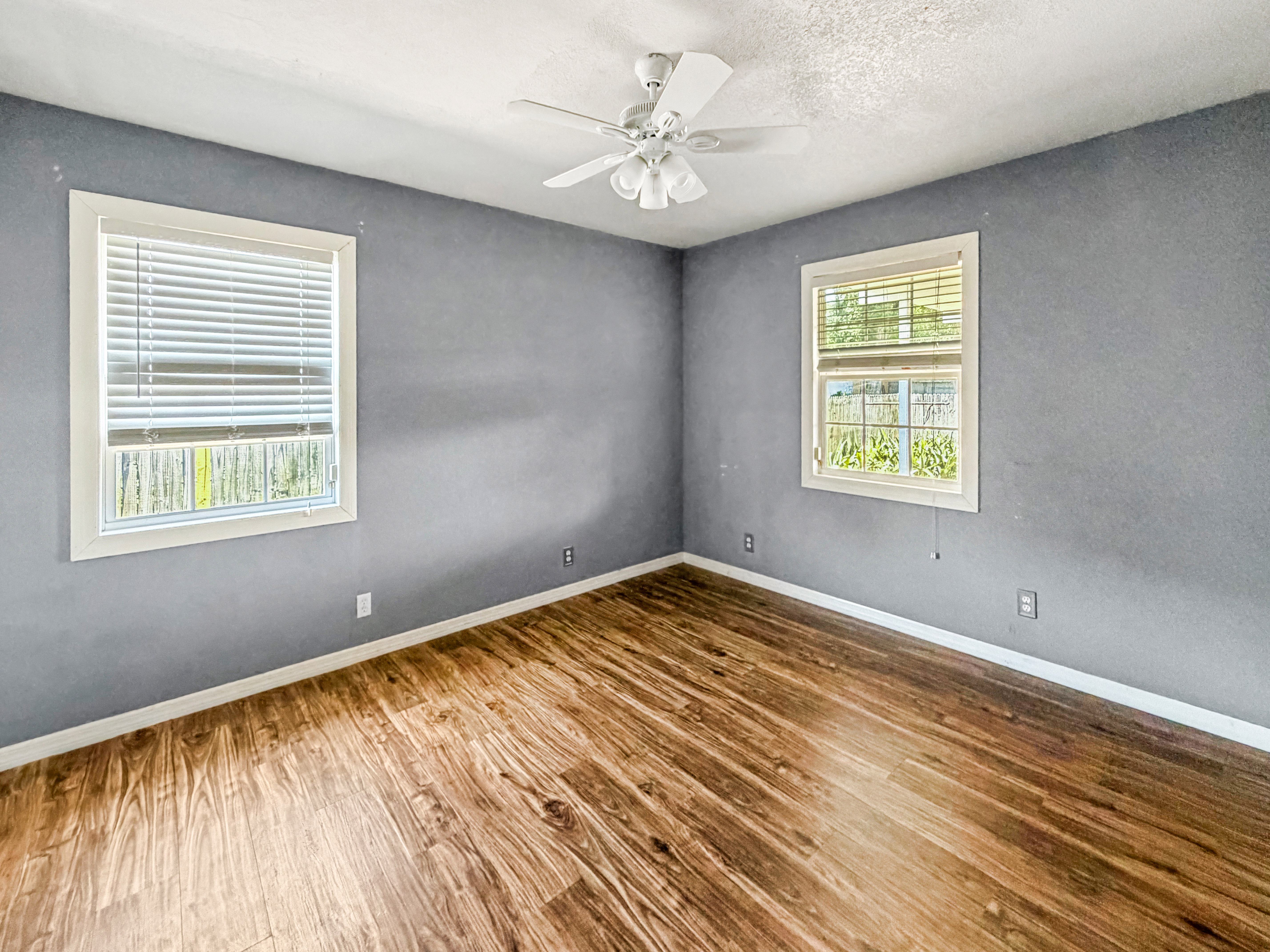 Photo 4 of 14 of 7706 E Comanche Ave, Tampa, FL