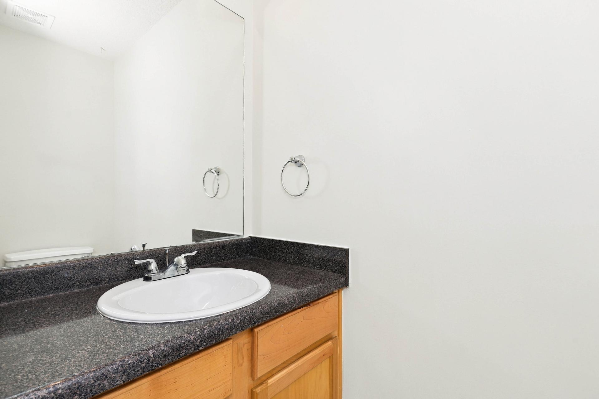 Photo 10 of 22 of 96 Ashtonbrook Dr, McDonough, GA