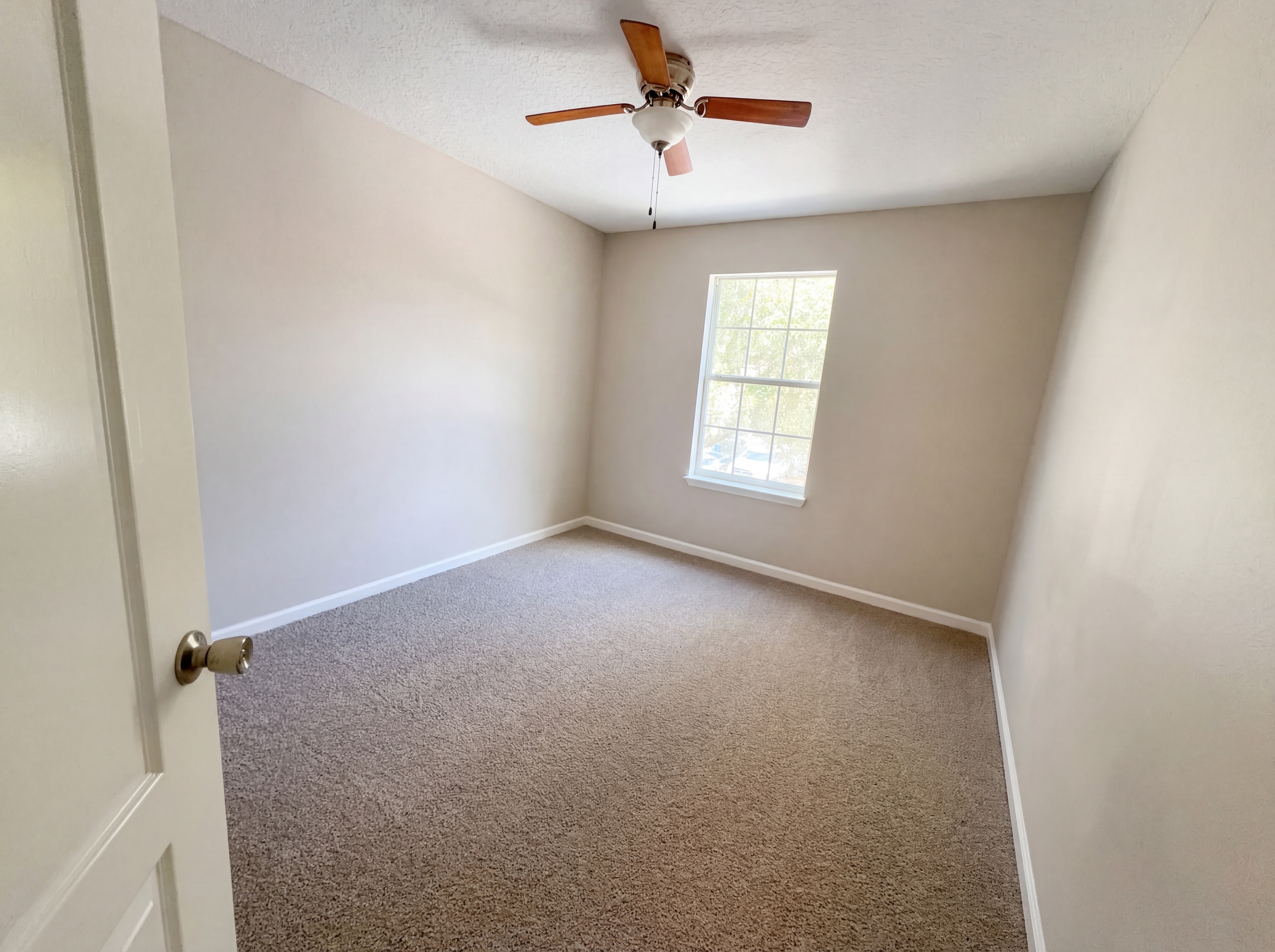 Photo 16 of 20 of 875 Quiet Stone Ln, Orange Park, FL