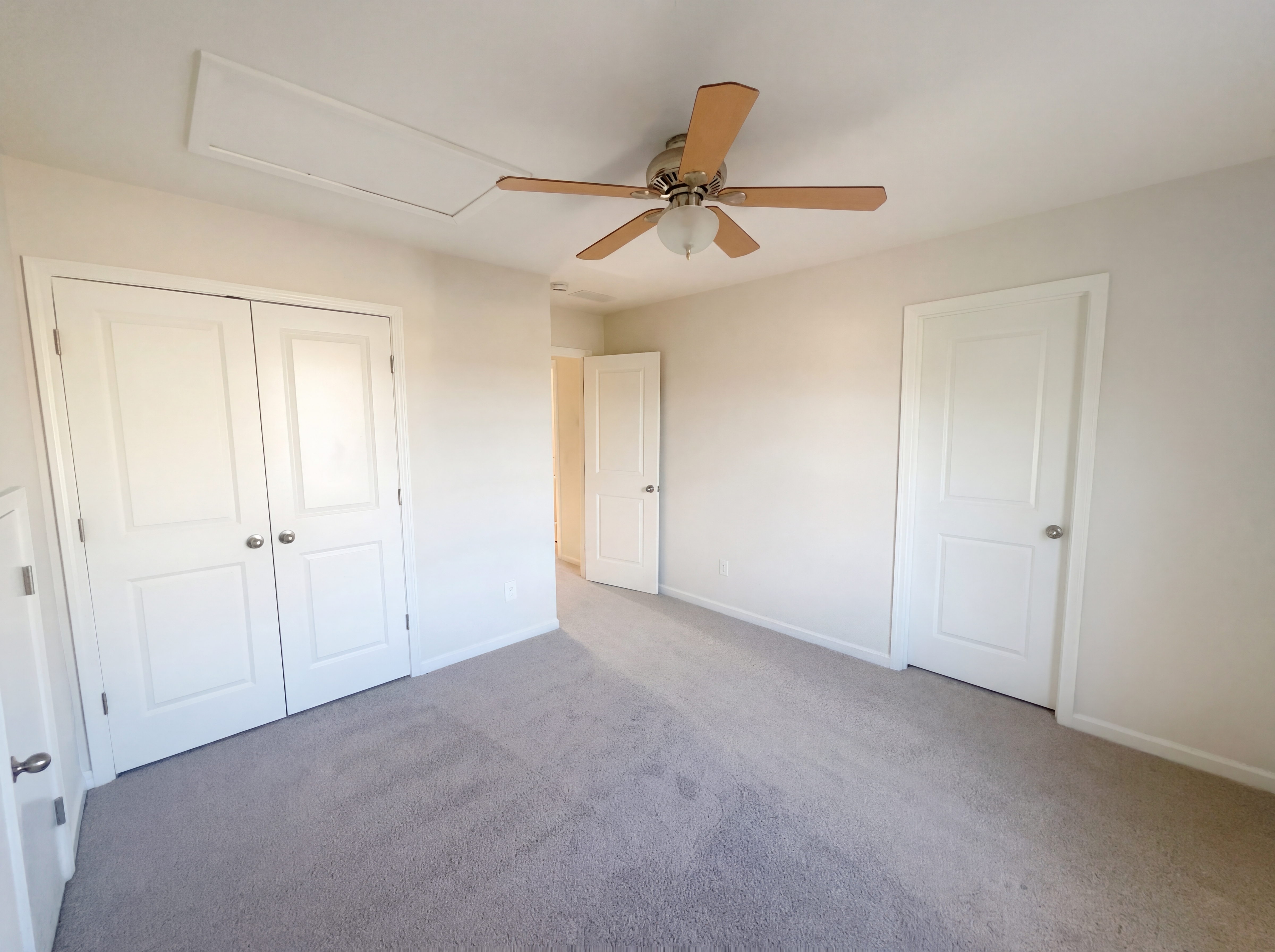 Photo 8 of 21 of 2226 Pimlico Dr, Ridgeville, SC