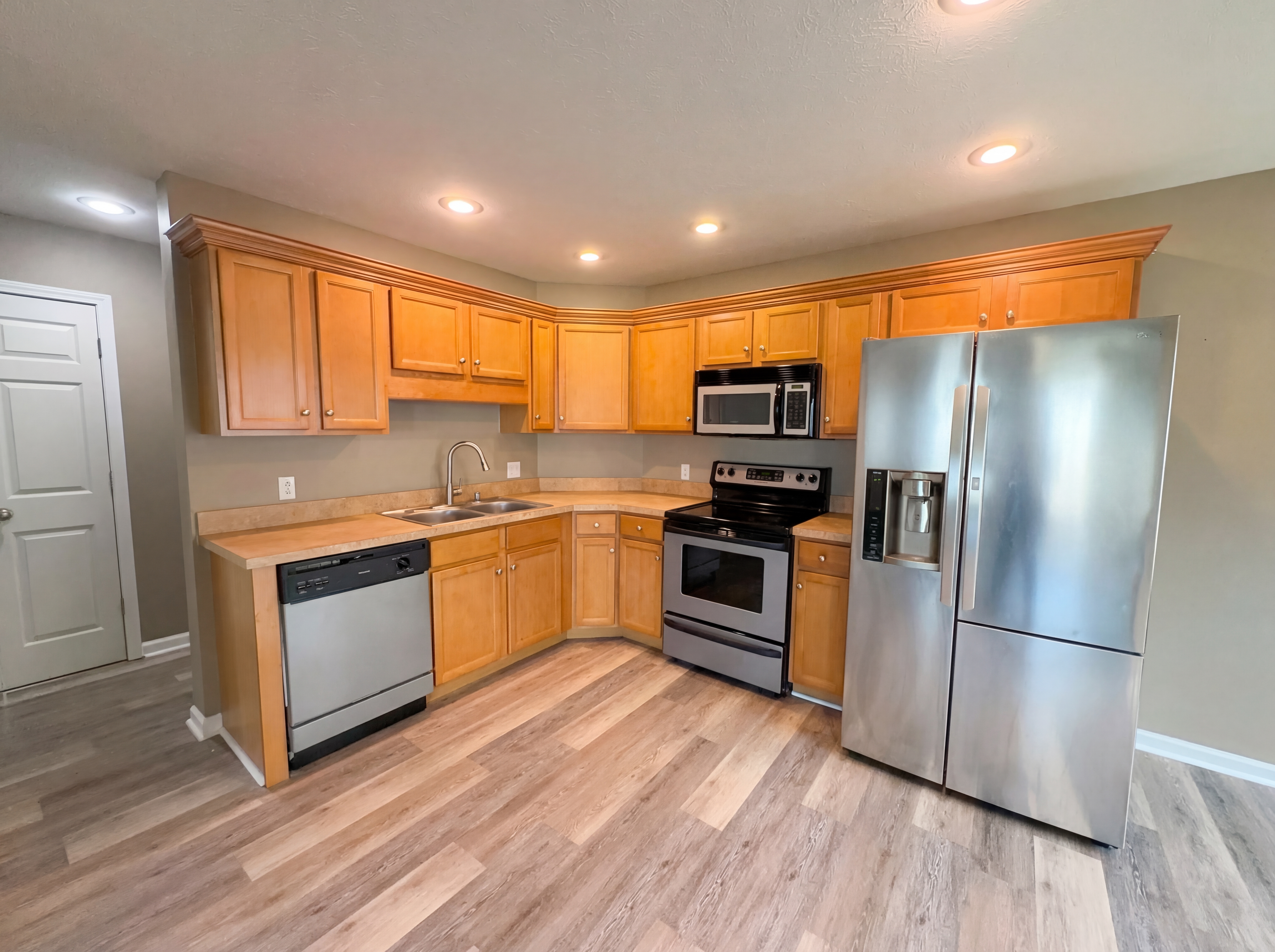 Photo 2 of 17 of 511 Bridle Way, Hopkinsville, KY