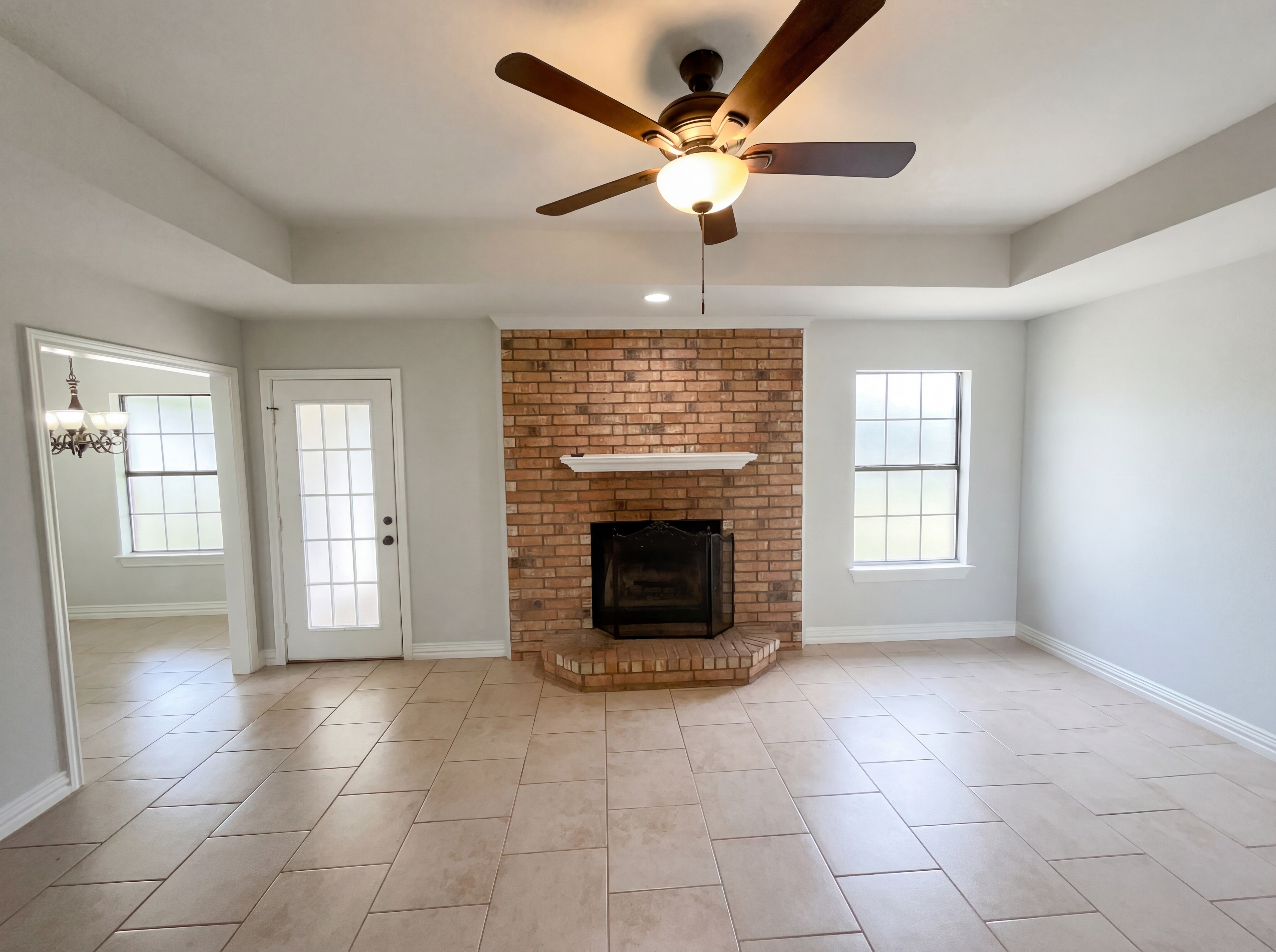 Photo 10 of 17 of 602 Torero Dr, Oak Point, TX