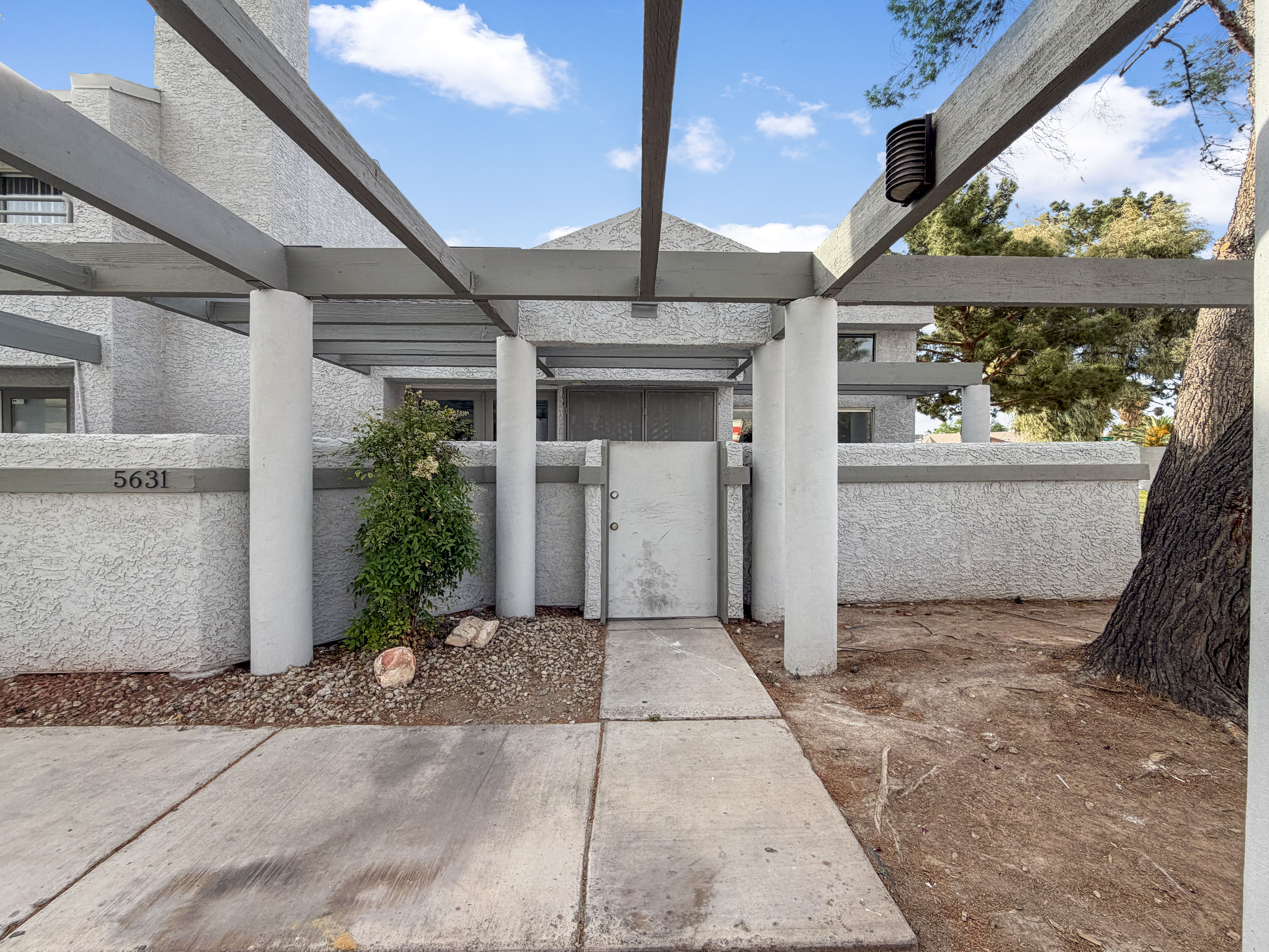 Photo 26 of 28 of 5631 Vineyard Ln, Las Vegas, NV