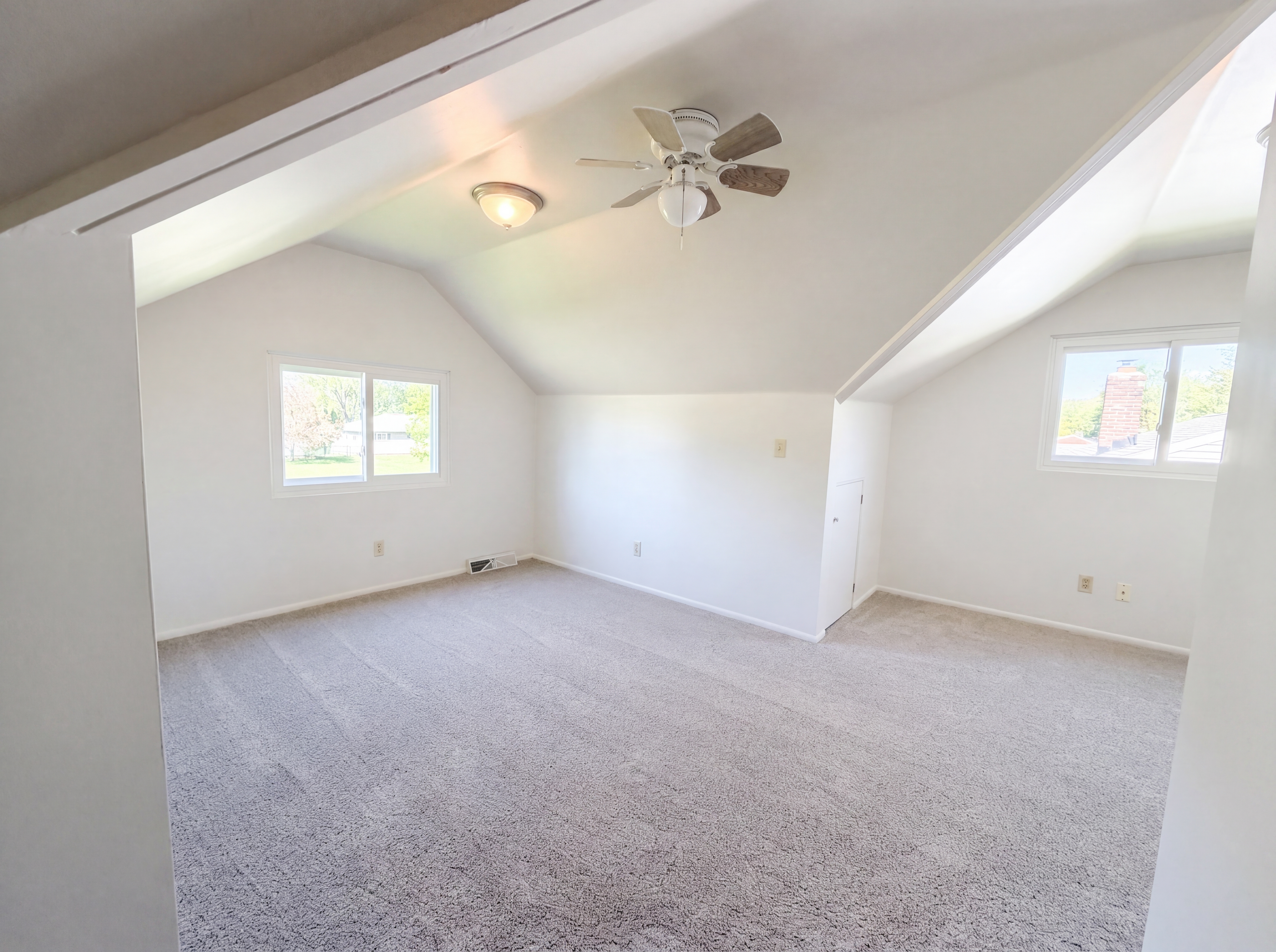 Photo 15 of 24 of 5444 Kenbridge Dr, Cleveland, OH