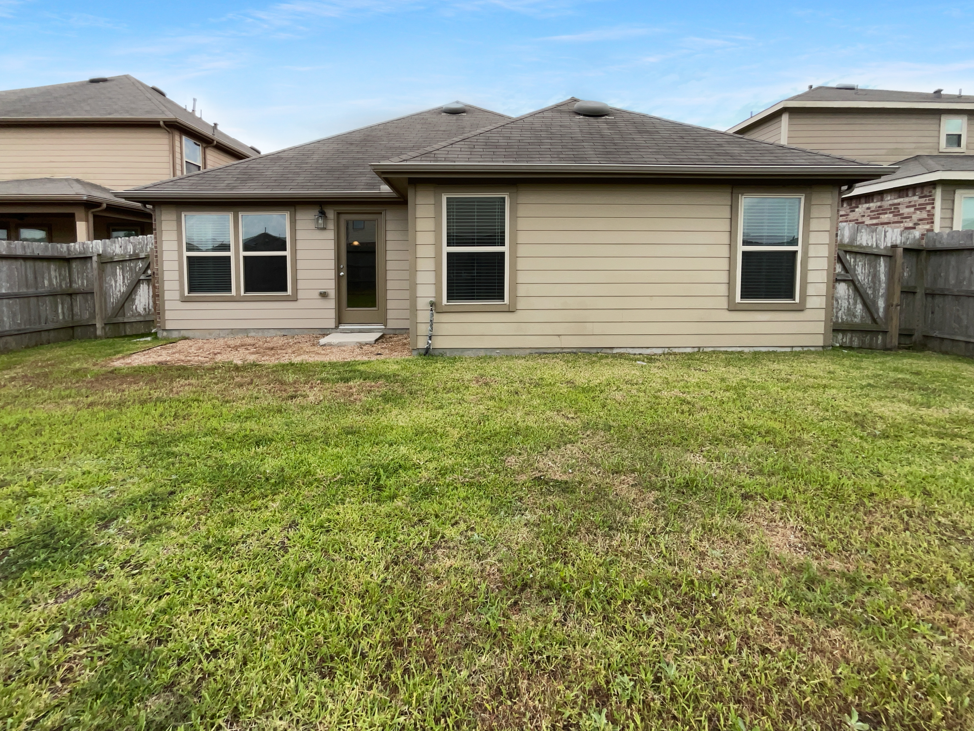 Photo 9 of 19 of 25621 Ramsey Heights Way, Porter, TX