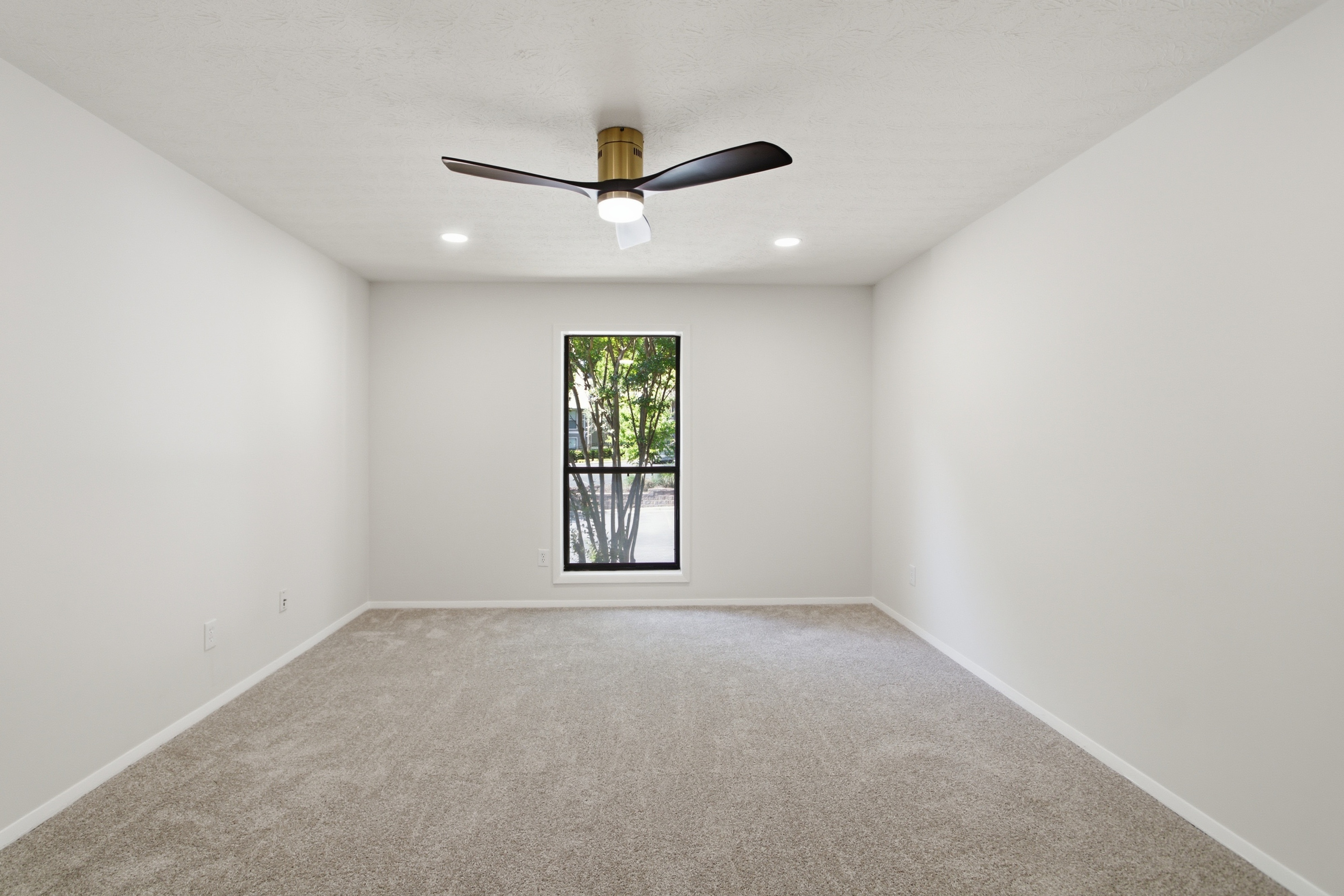 Photo 14 of 19 of 1107 Wynnes Ridge Cir SE, Marietta, GA