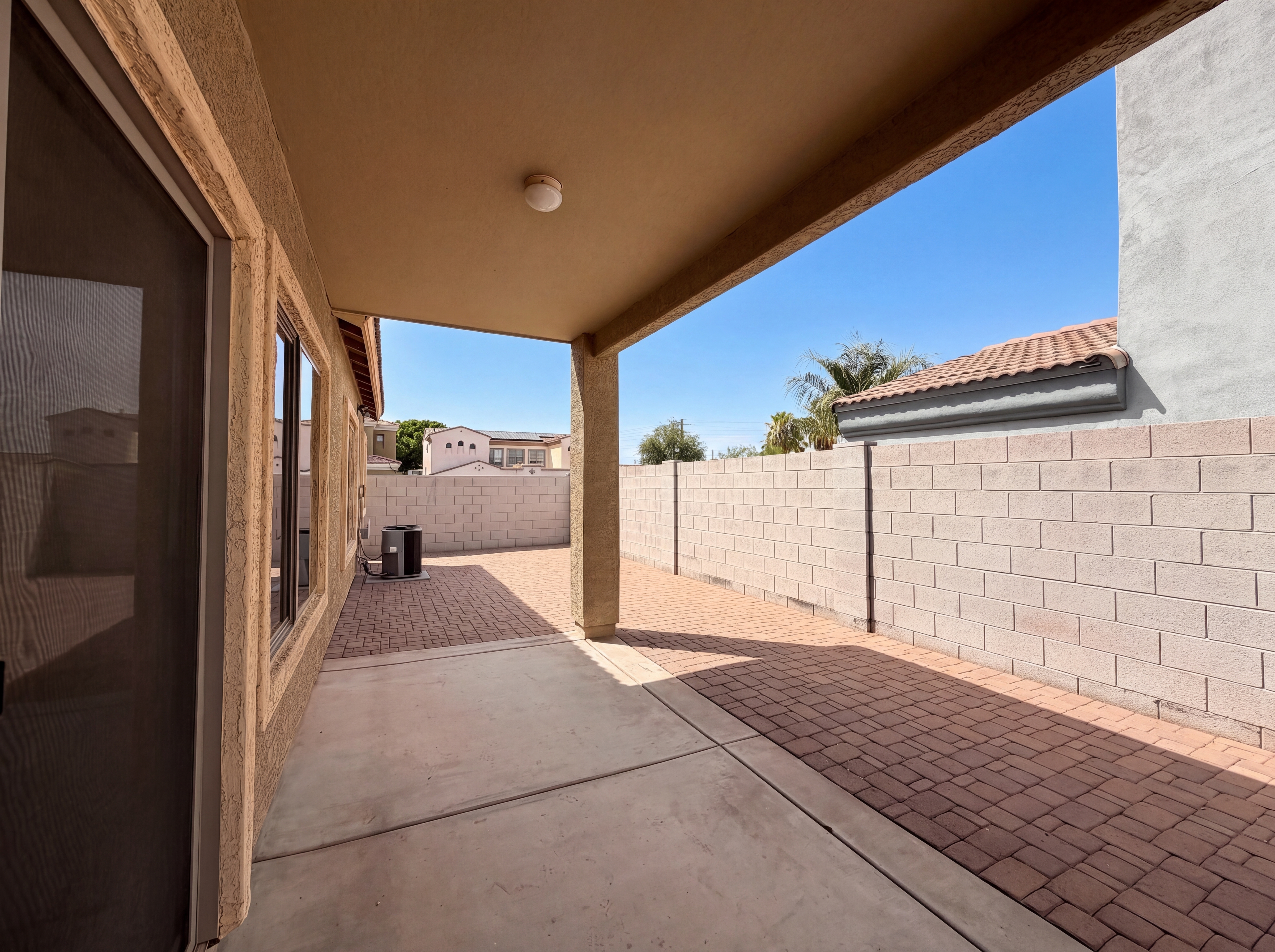Photo 20 of 22 of 606 W Beautiful Ln, Phoenix, AZ