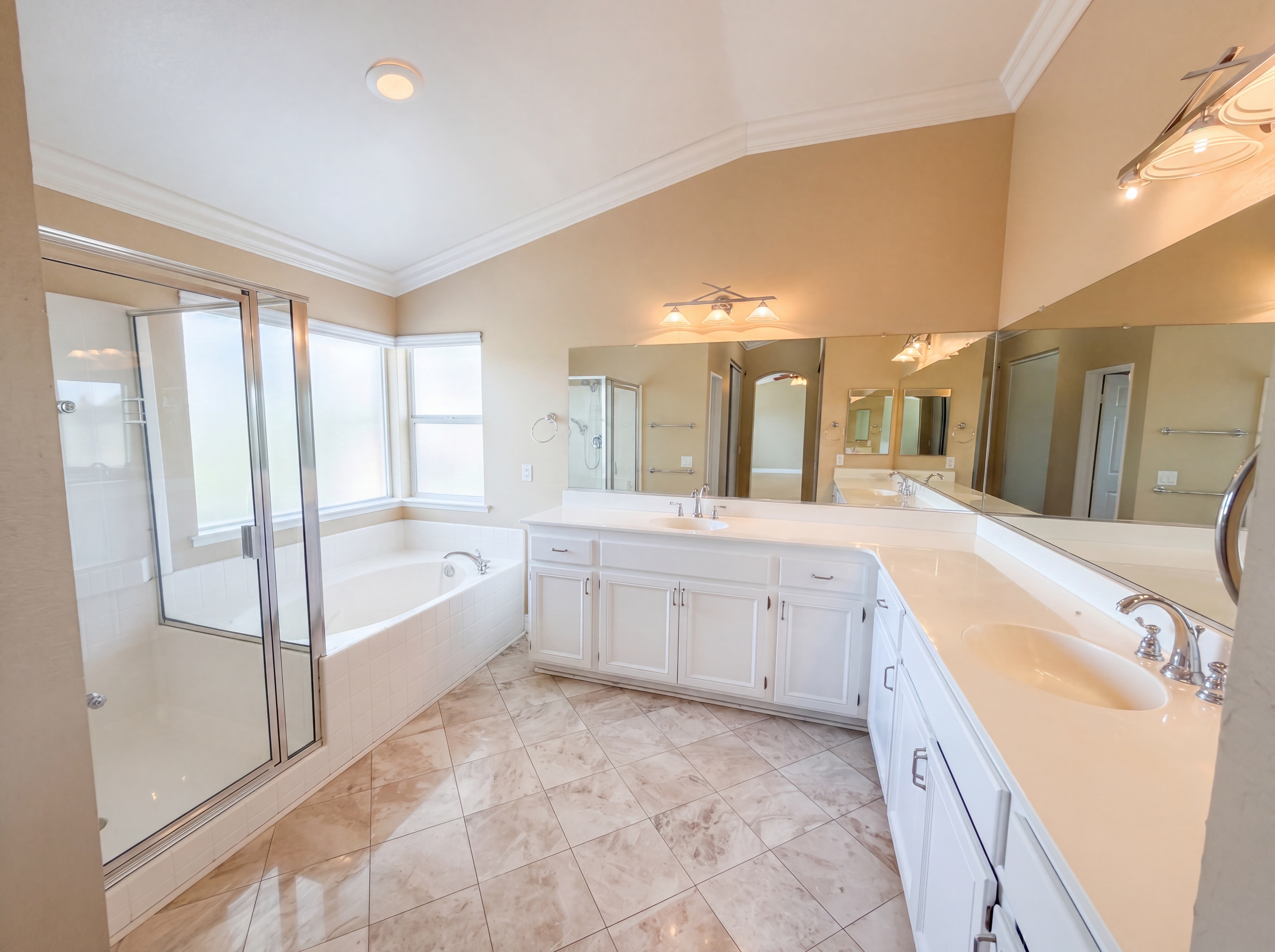 Photo 17 of 21 of 27801 Canyon Hills Way, Murrieta, CA