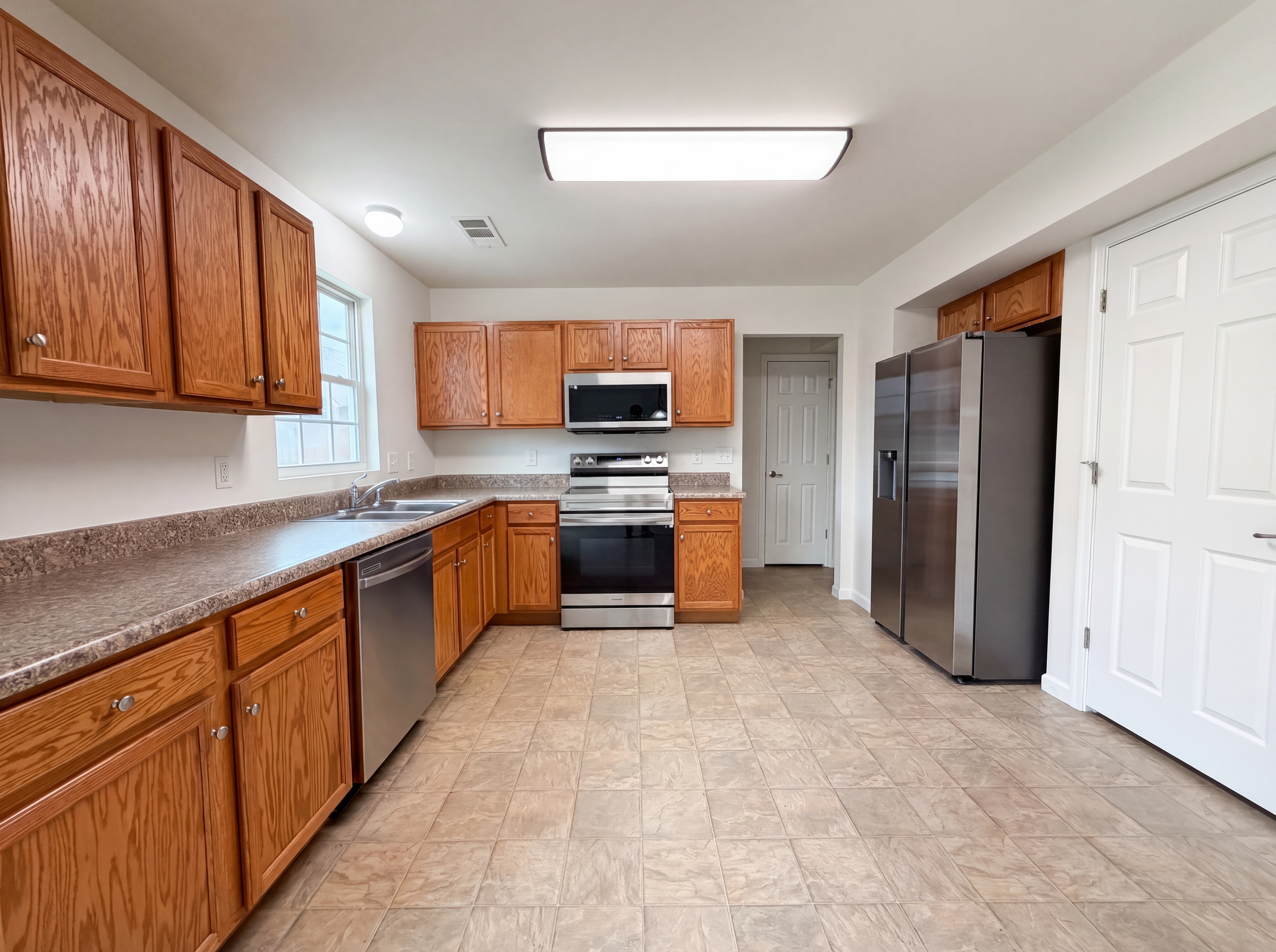 Photo 7 of 18 of 729 Maylene Dr, Madison, TN