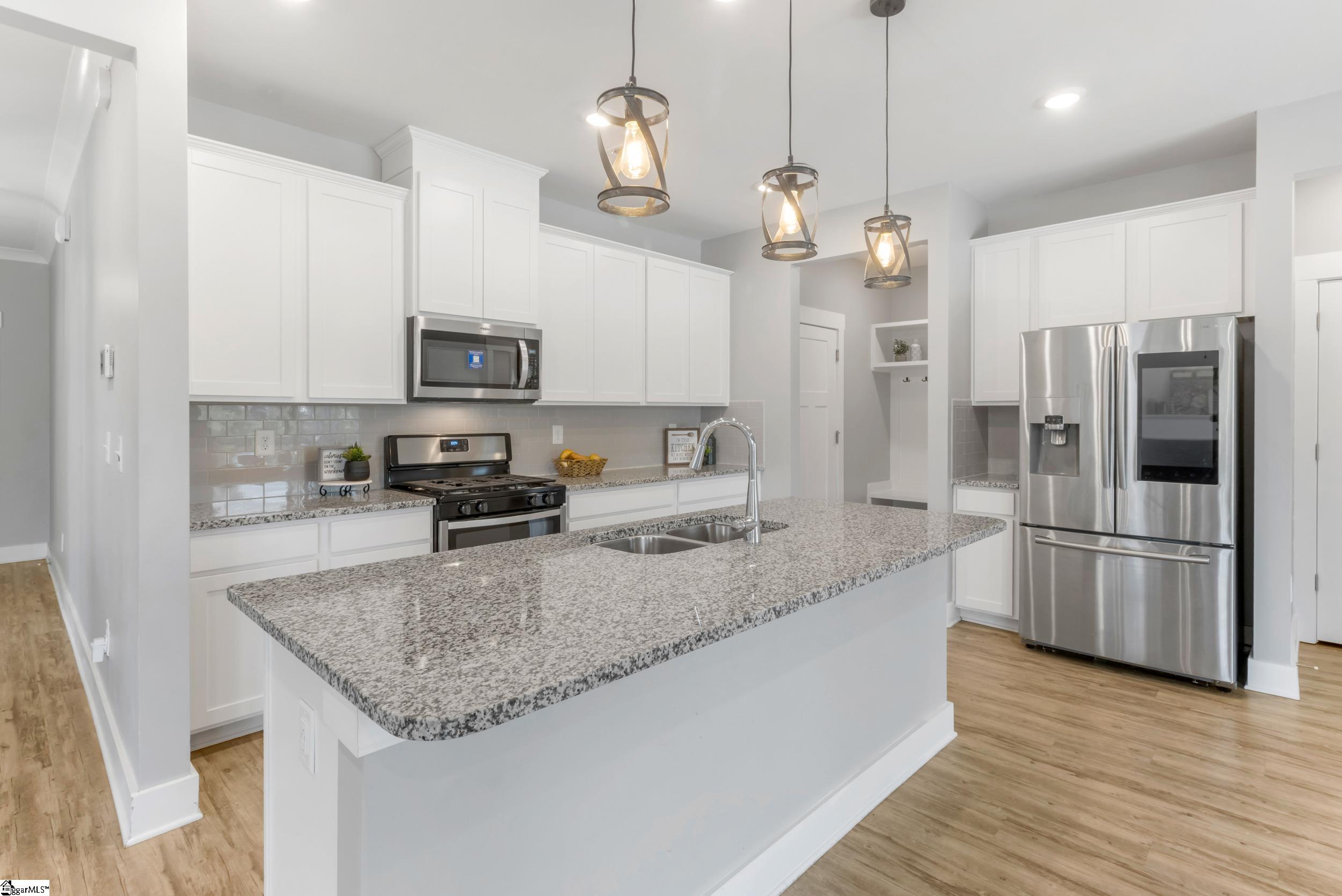 Photo 10 of 53 of 315 Pewter Cir, Simpsonville, SC