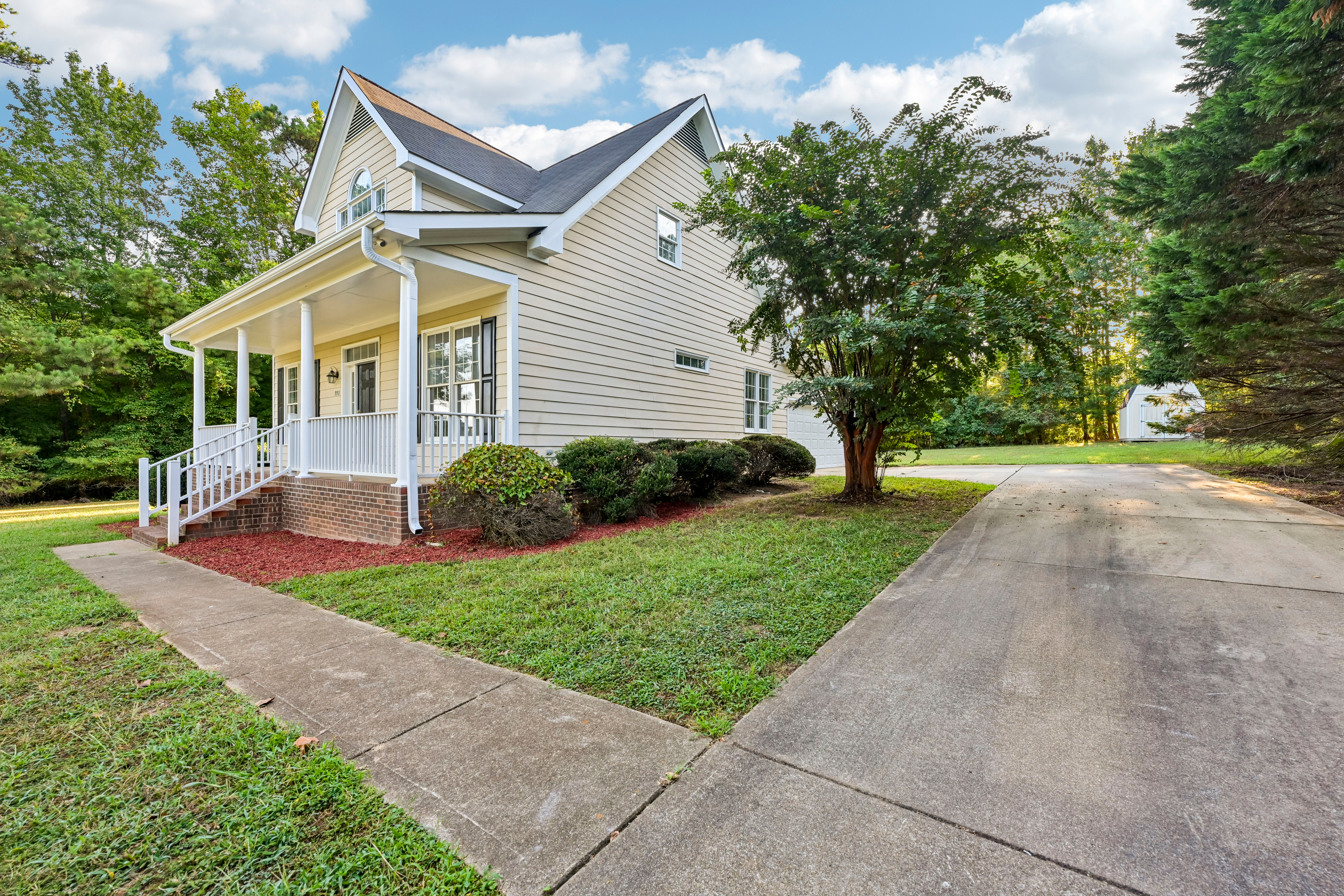 Photo 7 of 25 of 9701 Chris Dr, Raleigh, NC