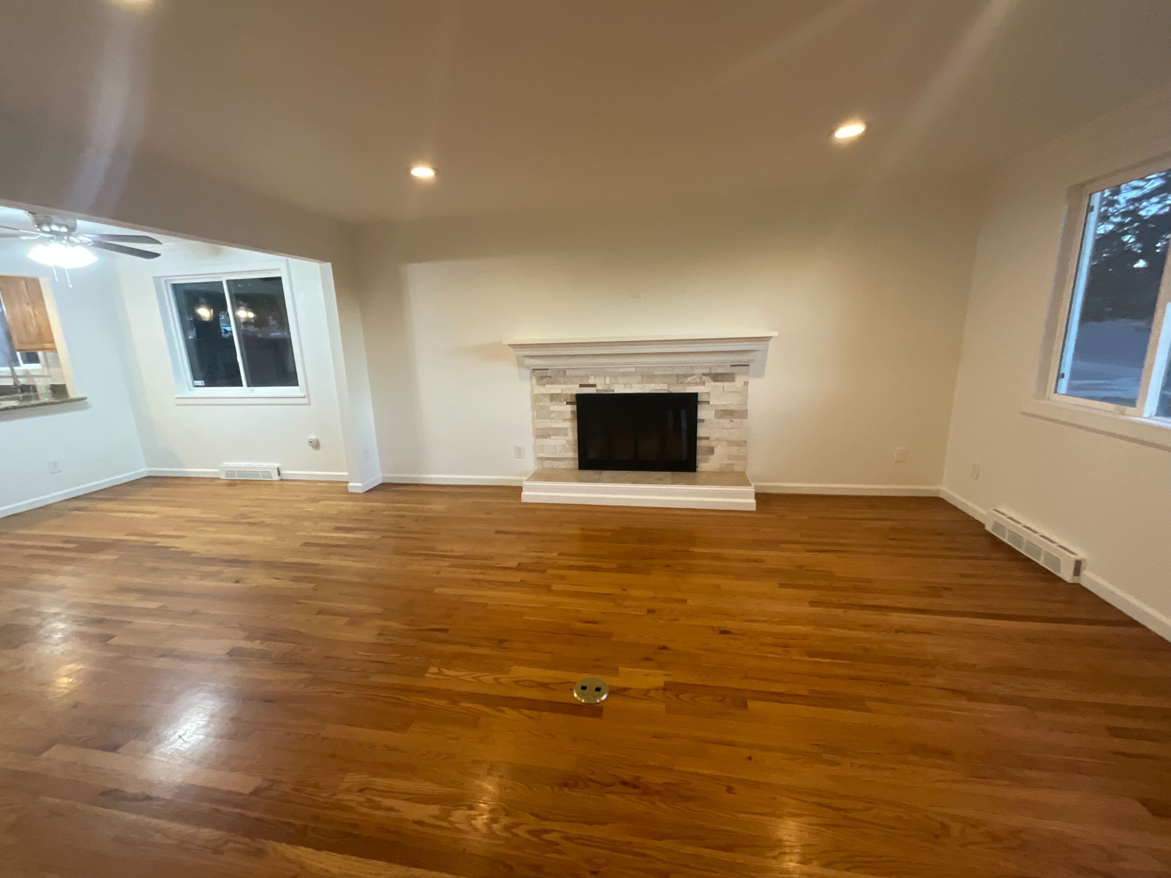 Photo 3 of 24 of 3706 N Chestnut St, Colorado Springs, CO