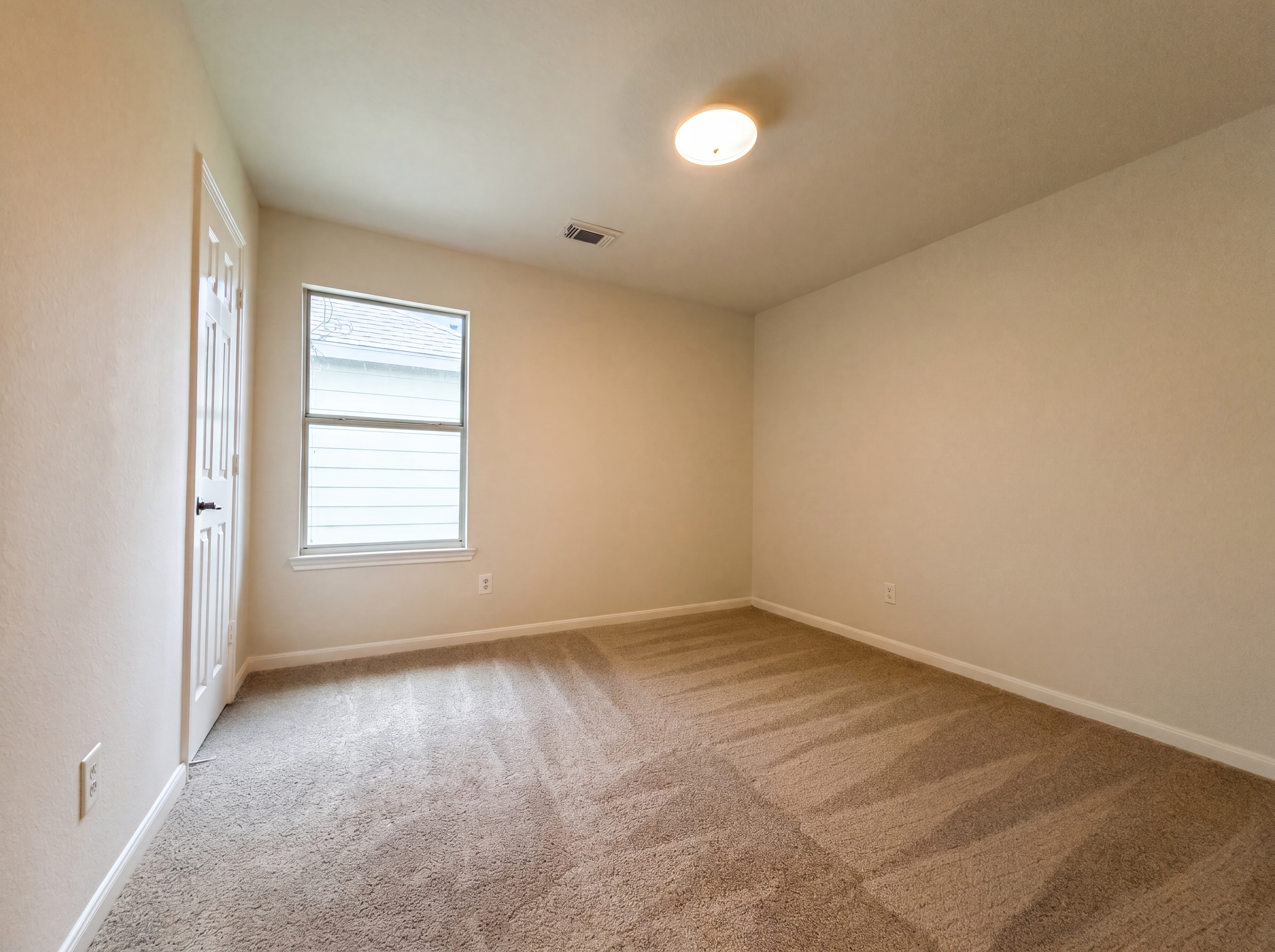 Photo 12 of 20 of 2646 Skyview Trace Ct, Houston, TX