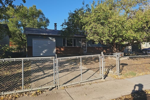 Photo 1 of 19 of 1136 Cambridge Ave, Colorado Springs, CO