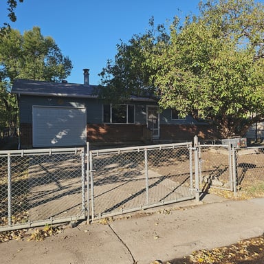 Property photo 1 of 1136 Cambridge Ave