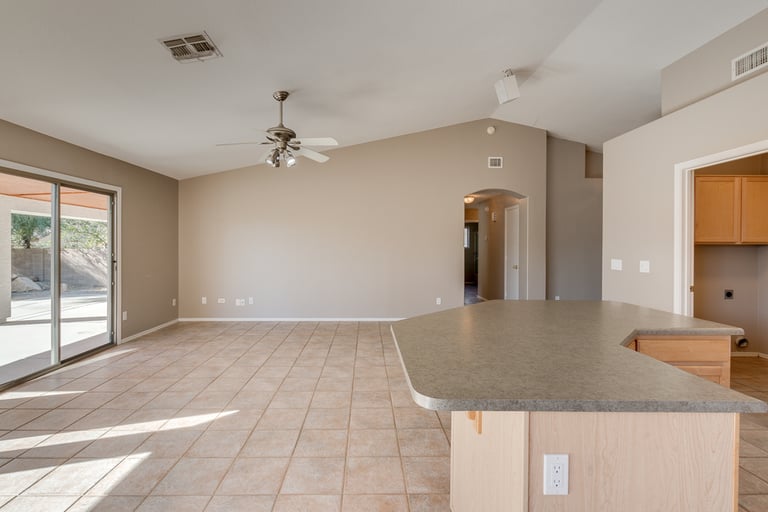 Photo 2 of 20 - 6529 W Briles Rd, Phoenix, AZ 85083